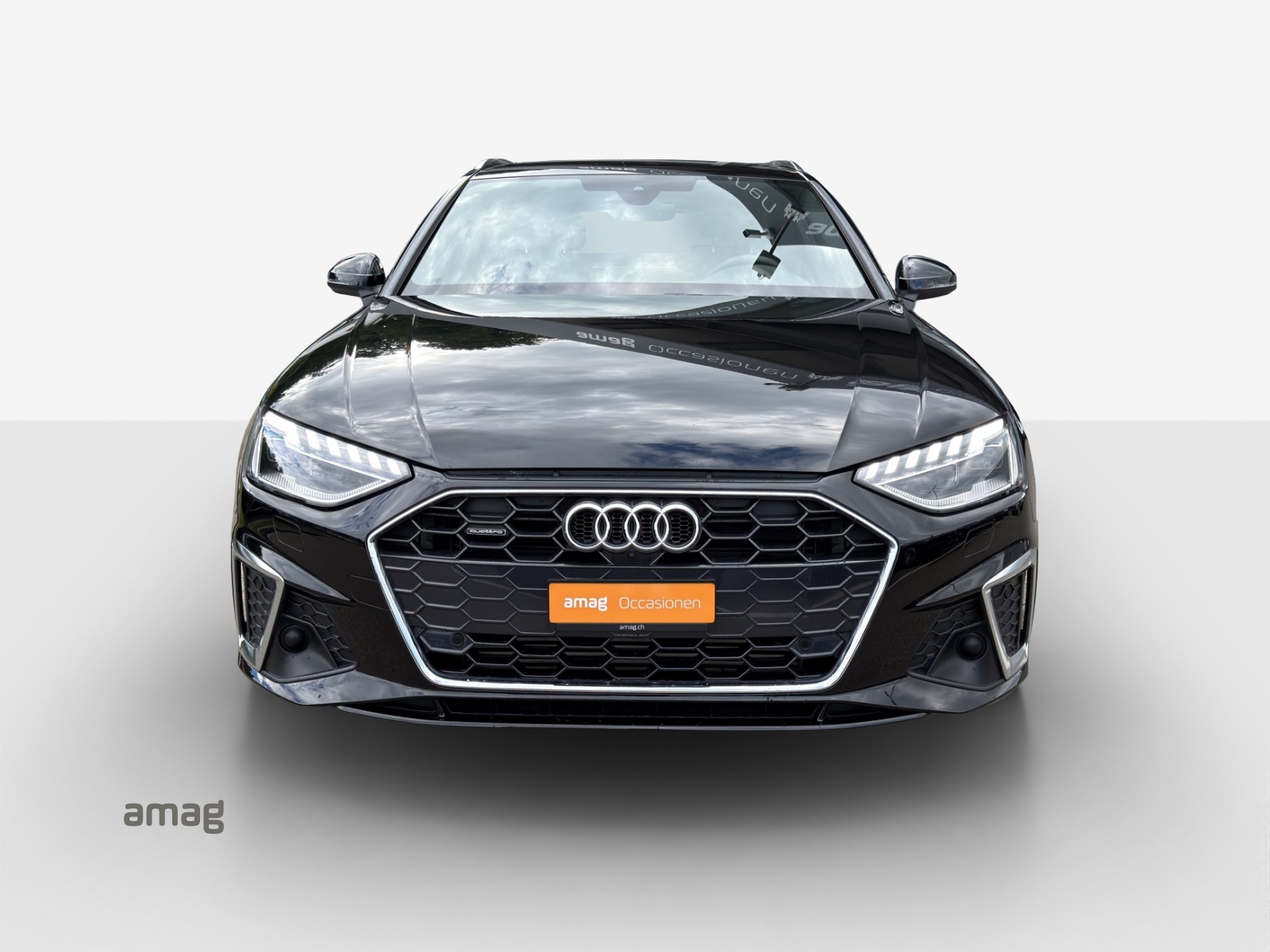 AUDI A4 Avant 40 TFSI S line S-tronic quattro-image-6