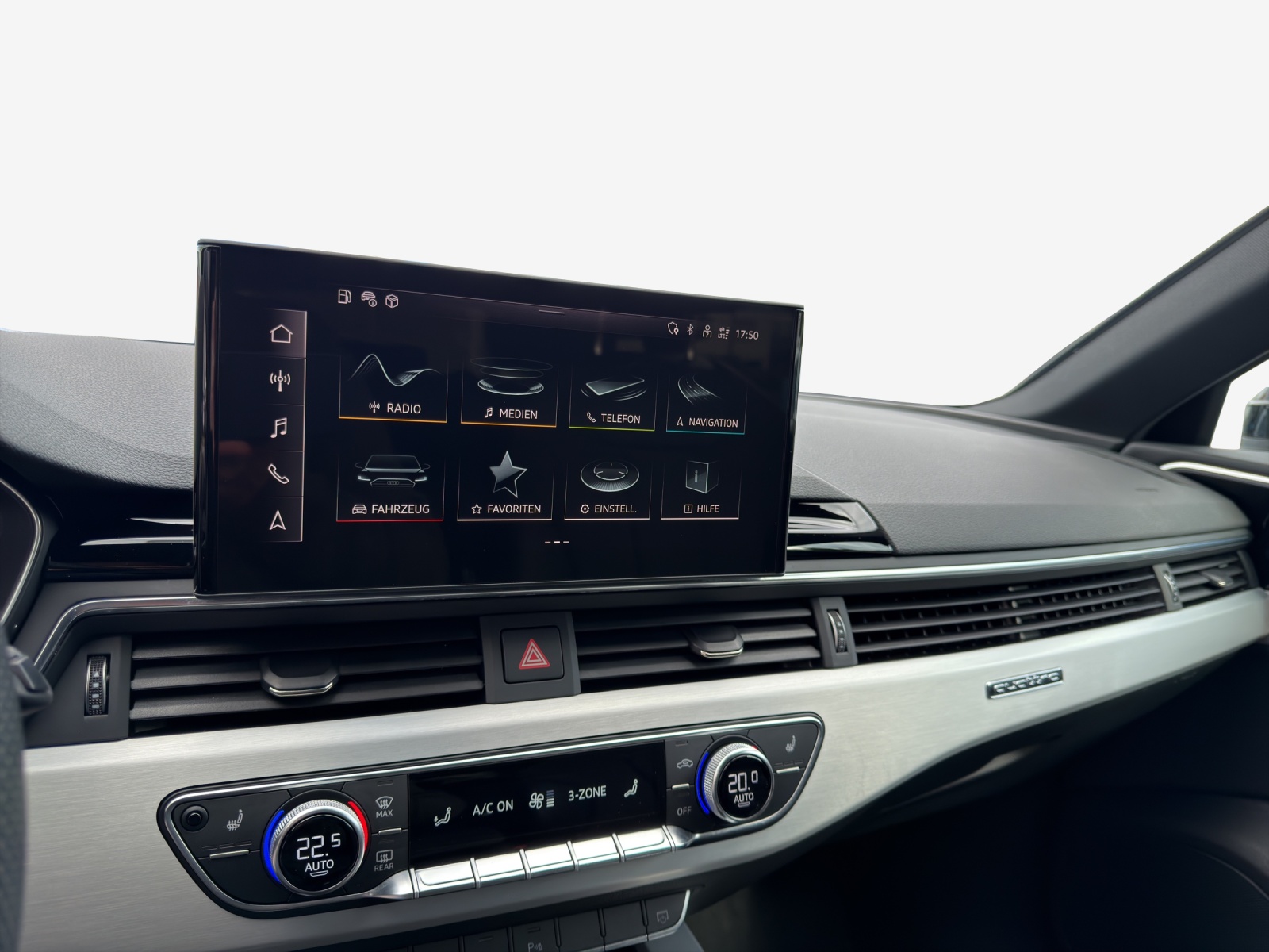 AUDI A4 Avant 40 TFSI S line S-tronic quattro-image-10