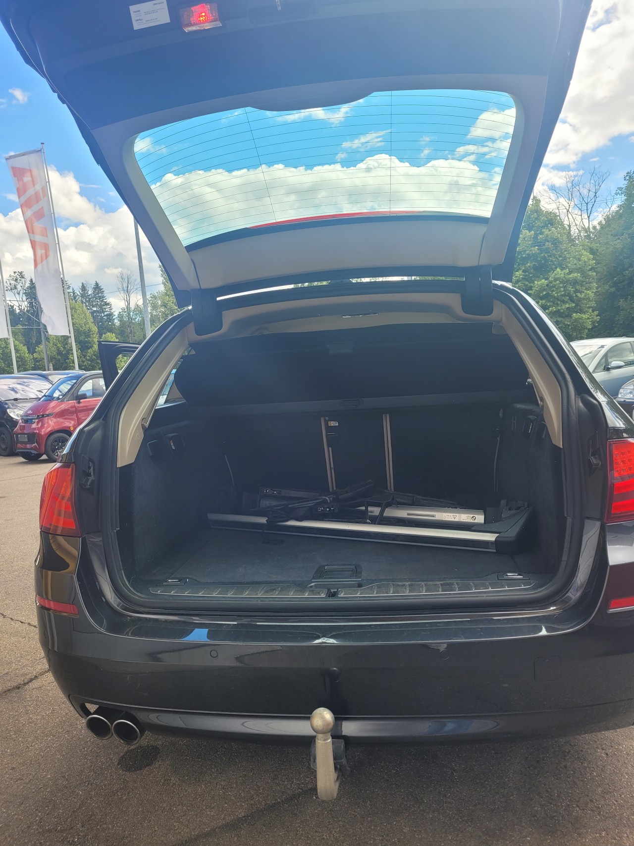 BMW 530d xDrive Touring Steptronic-image-4