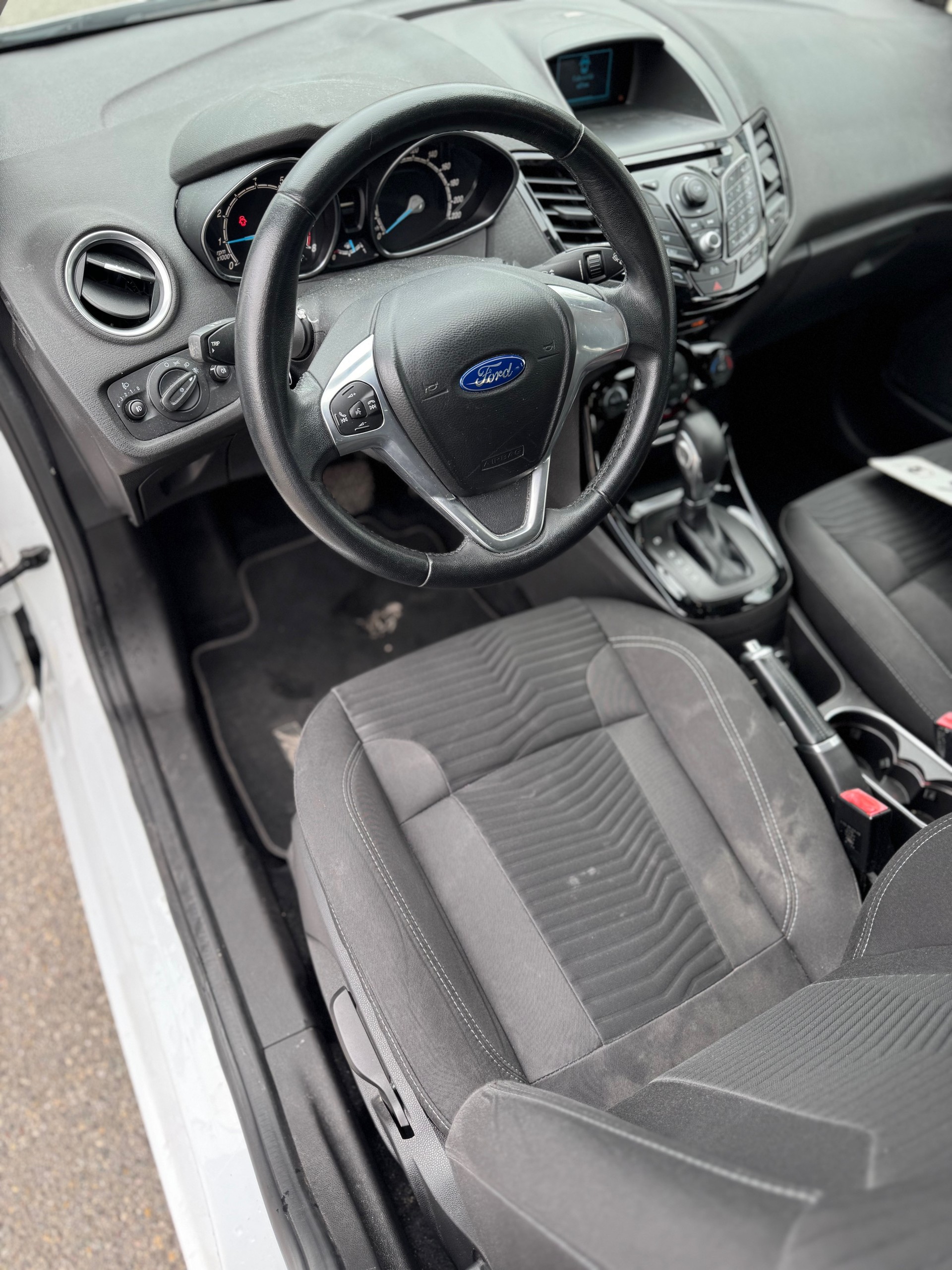 FORD 1.0 EcoB 100 Titanium-image-5