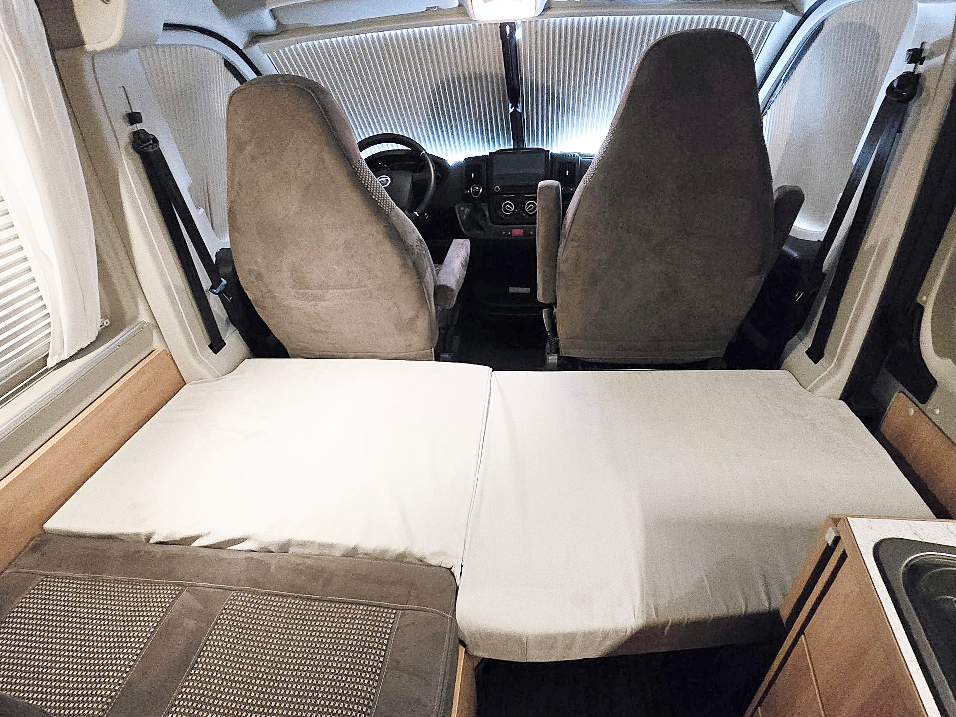 PÖSSL ROAD CRUISER 640 PROFI EDITION 2,3 D 9G-AUTOMAT FIAT DUCATO PROFESSIONAL MAXI MJ 160-image-5