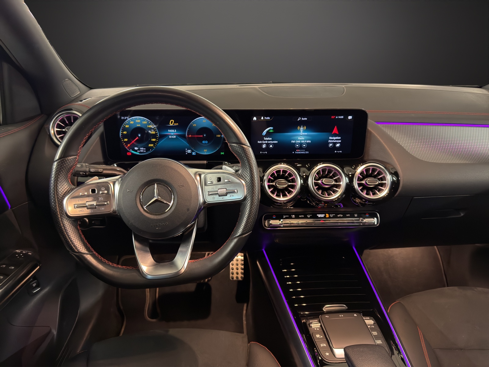 MERCEDES-BENZ EQA 300 AMG Line 4Matic-image-10