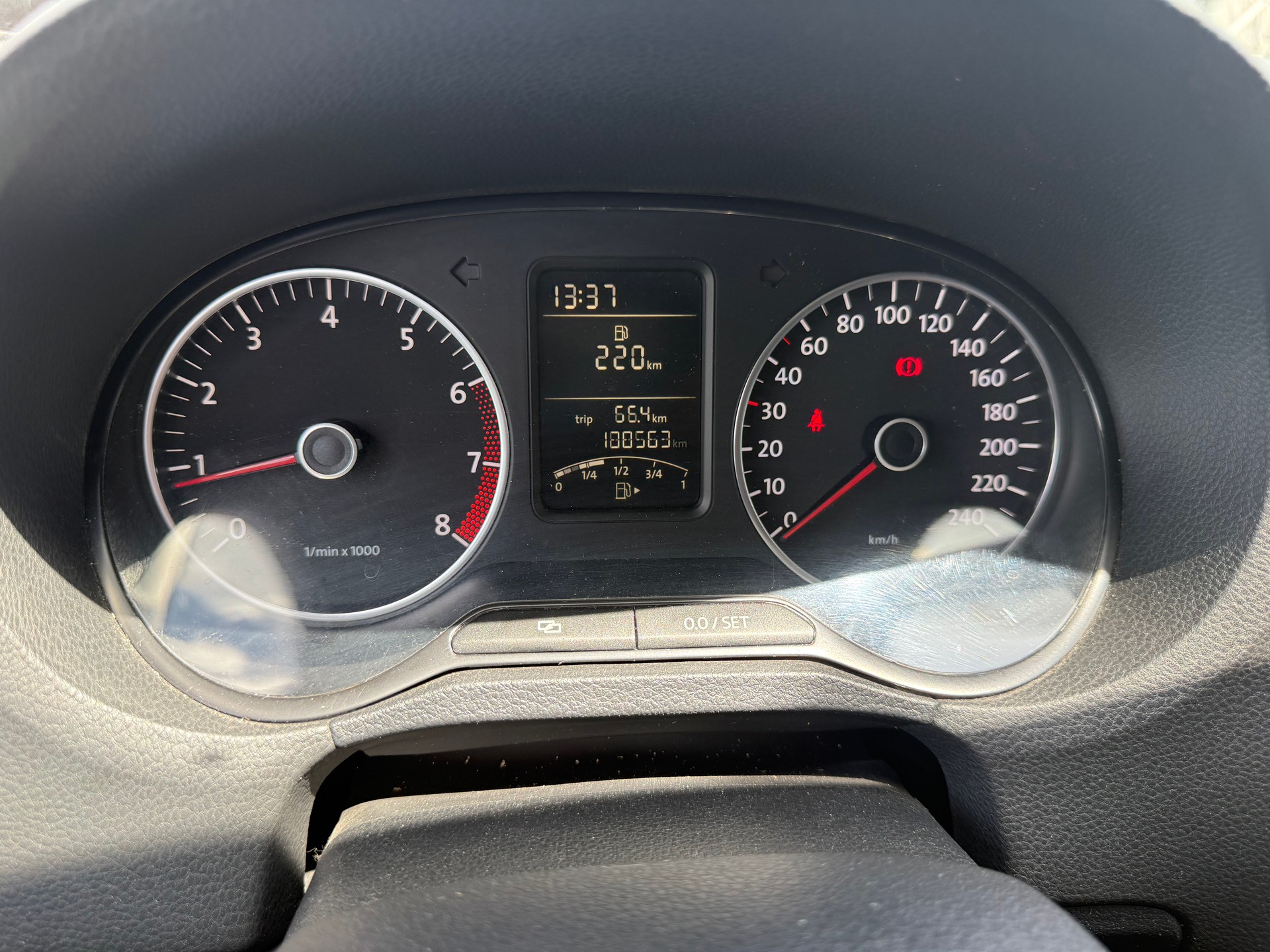 VW Polo 1.2 12V Trendline-image-8