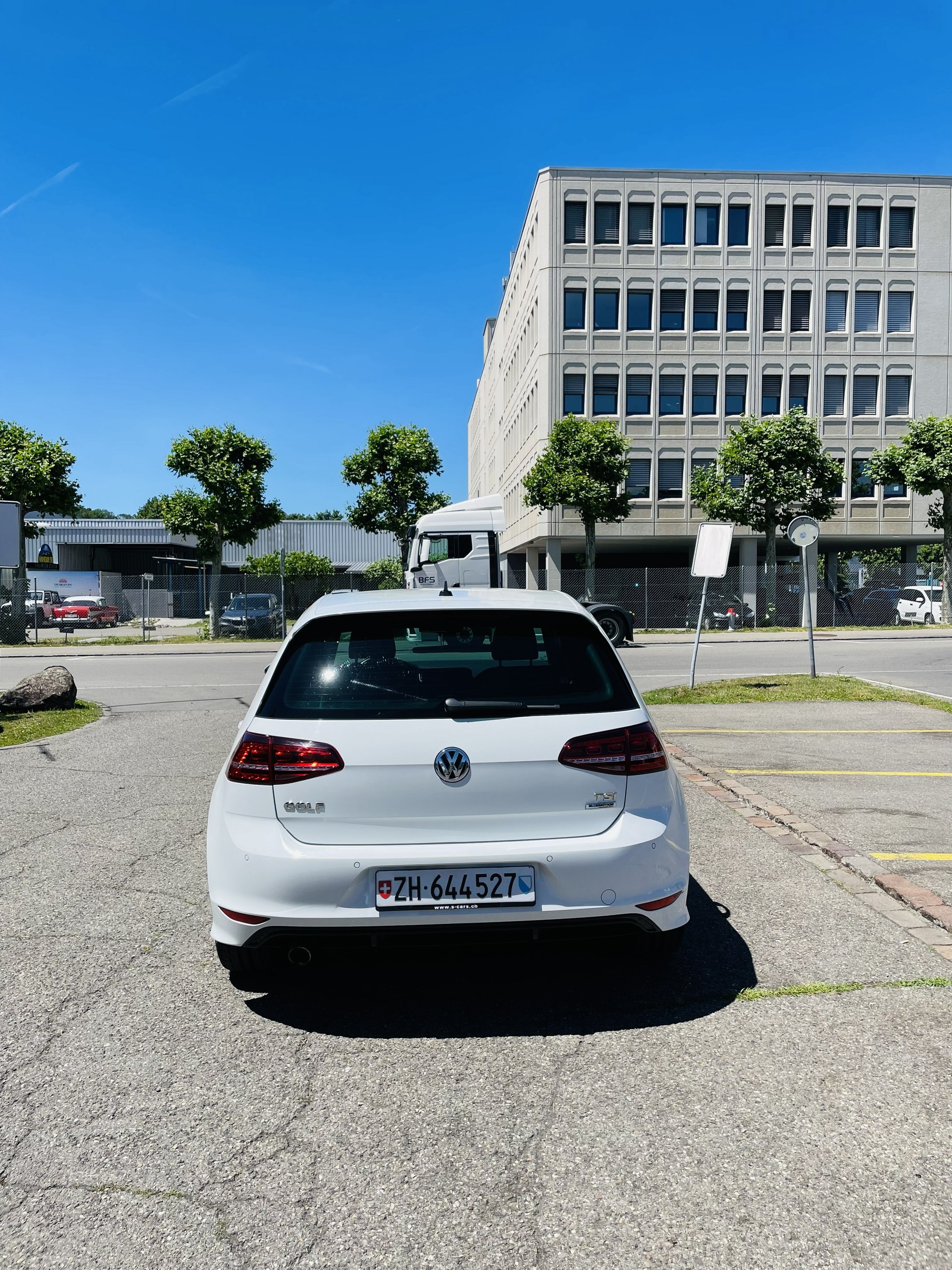 VW Golf 1.2 TSI | R-Line | DSG-image-5