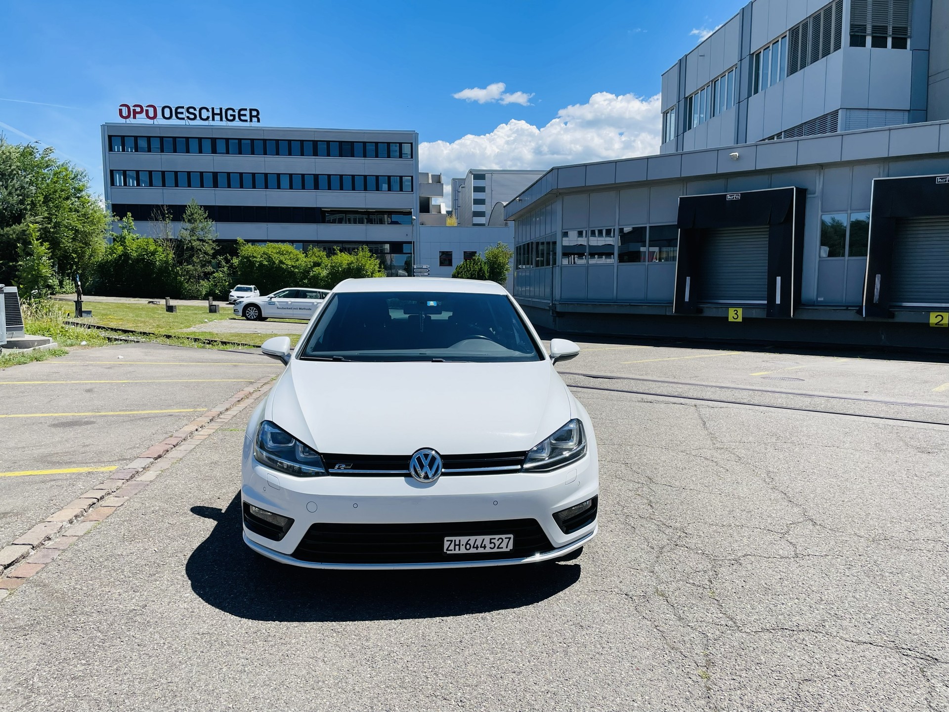 VW Golf 1.2 TSI | R-Line | DSG-image-1