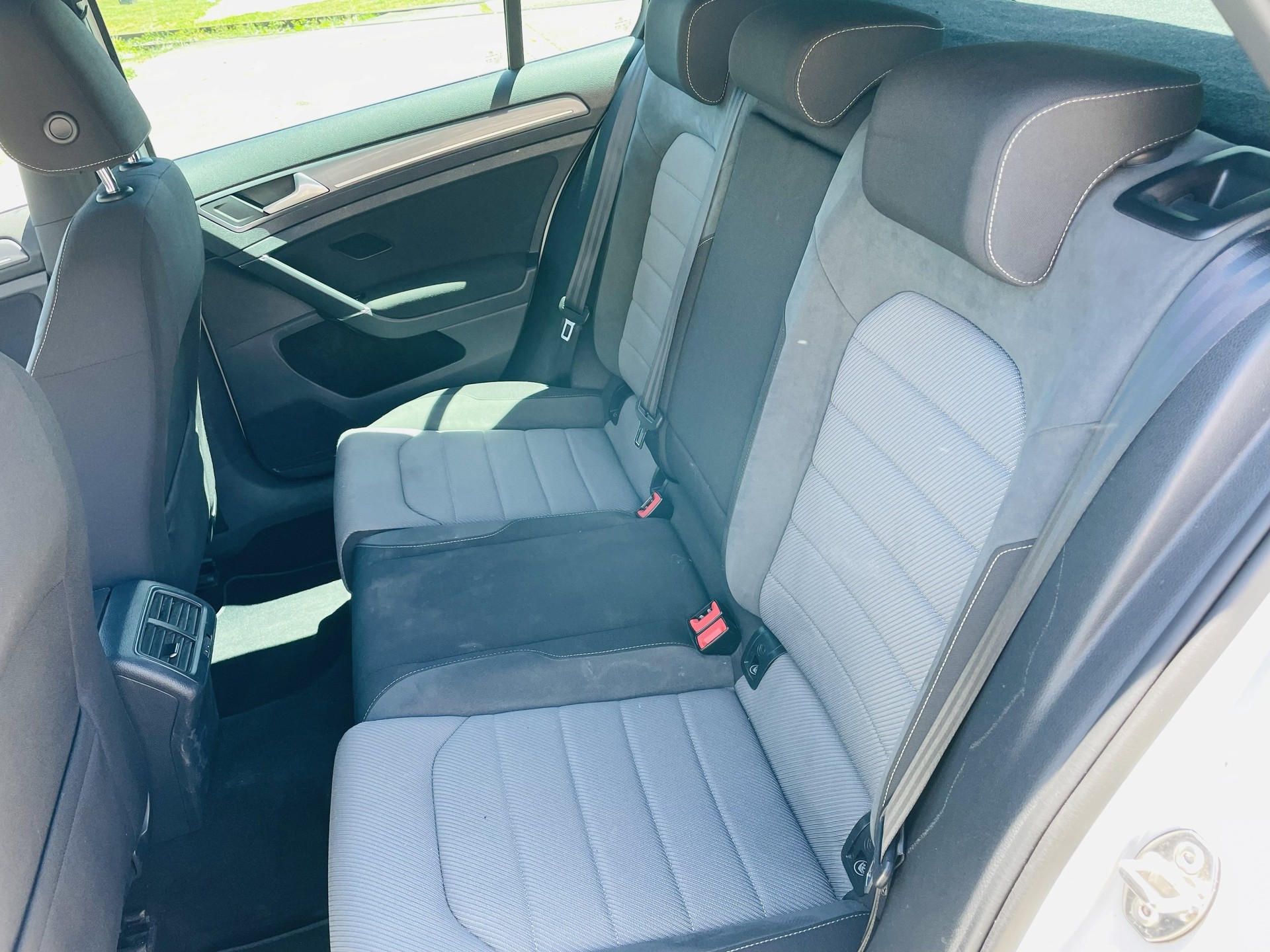 VW Golf 1.2 TSI | R-Line | DSG-image-10