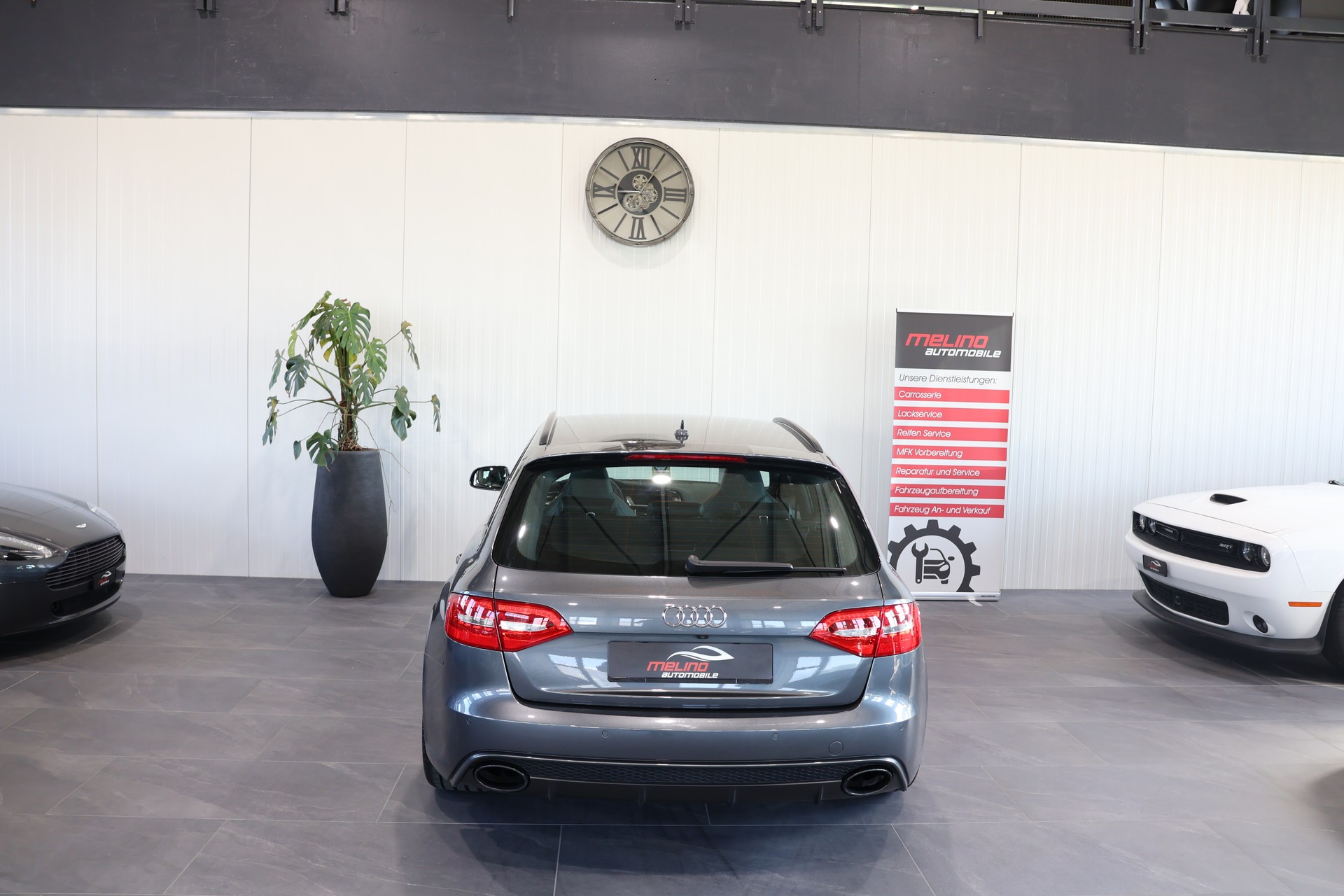 AUDI RS4 Avant 4.2 FSI V8 quattro S-tronic-image-8