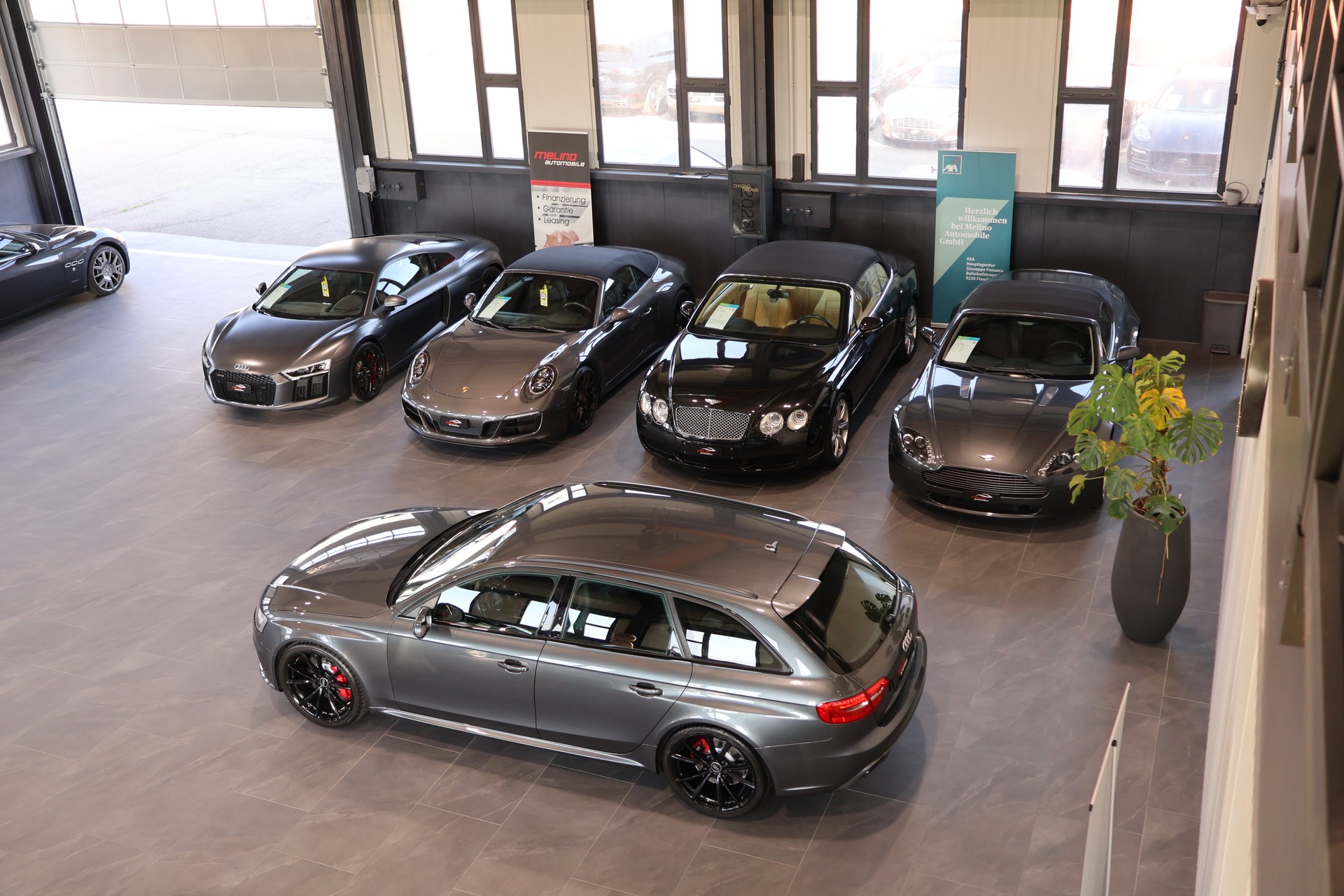 AUDI RS4 Avant 4.2 FSI V8 quattro S-tronic-image-6
