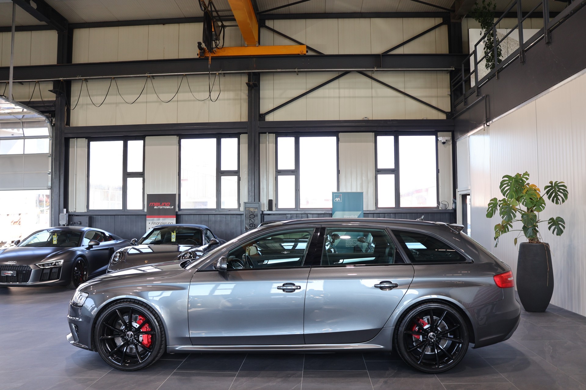 AUDI RS4 Avant 4.2 FSI V8 quattro S-tronic-image-4