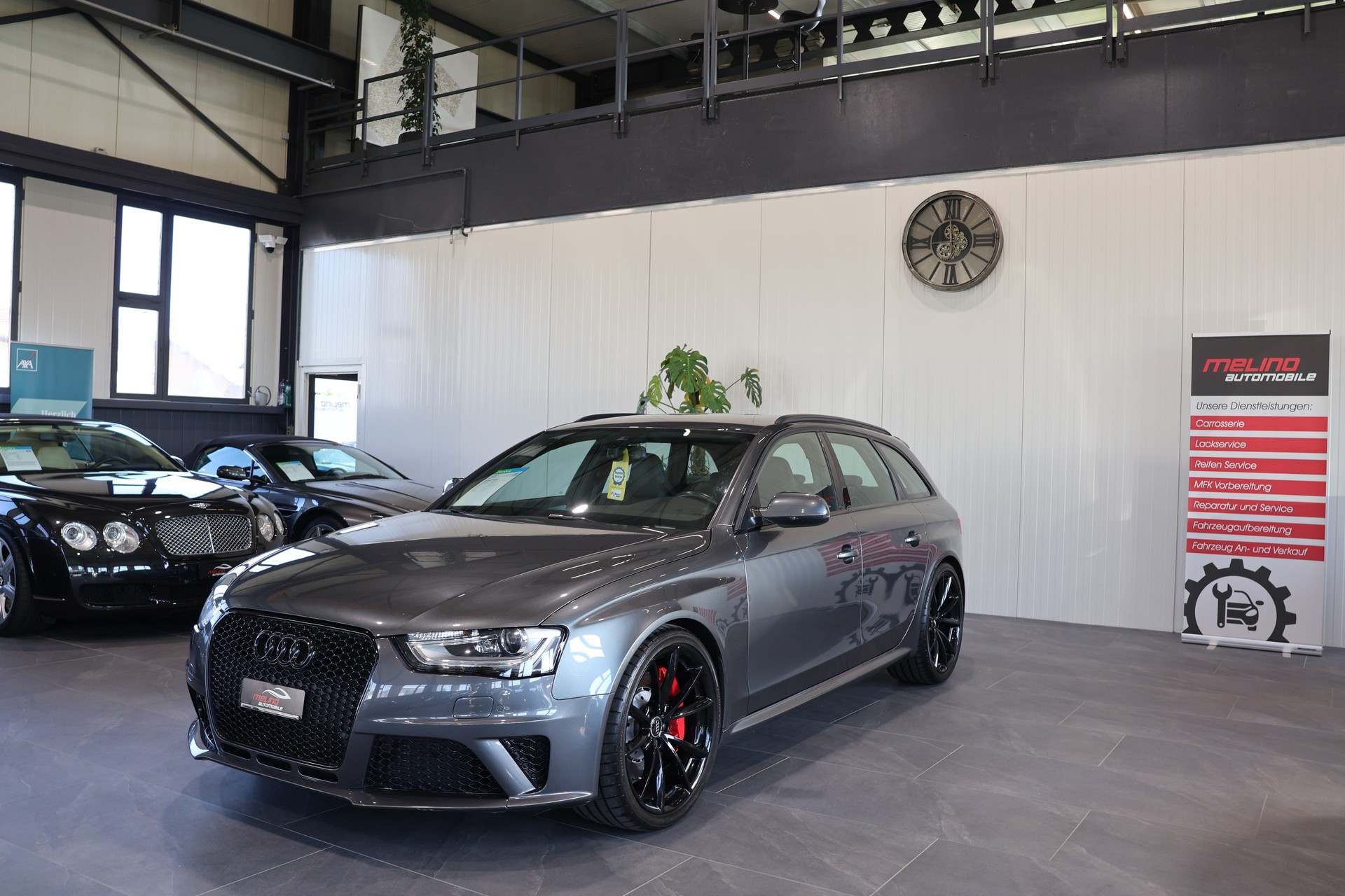 AUDI RS4 Avant 4.2 FSI V8 quattro S-tronic-image-1