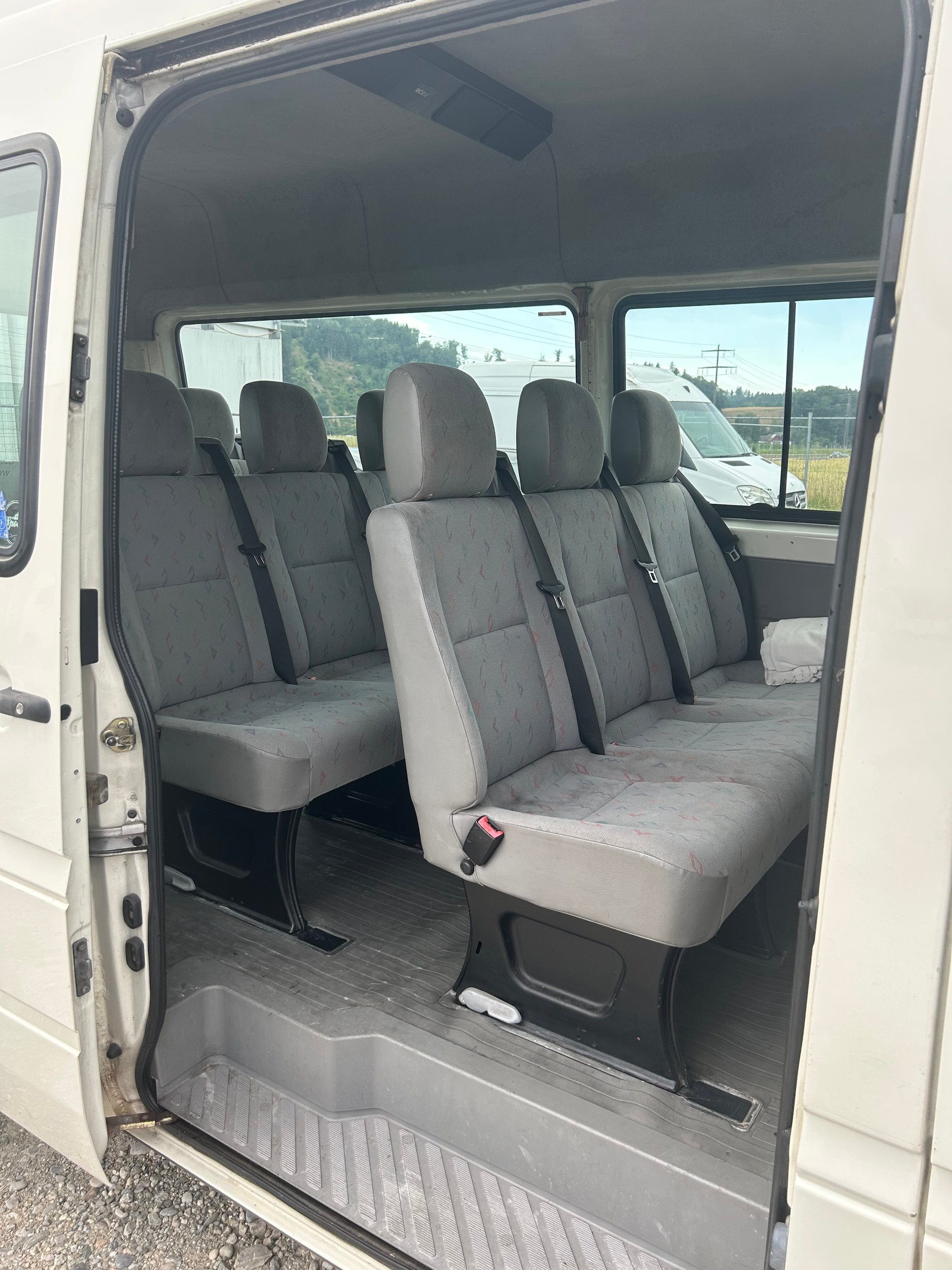 VW LT 35 BUS 2.5TDI-image-11