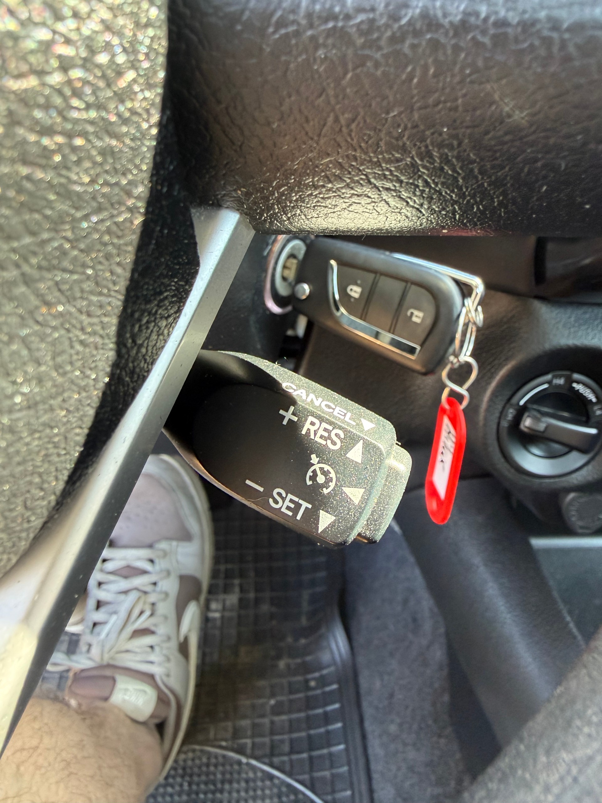 TOYOTA Hilux 2.4D-4D Comfort Extra Cab 4x4-image-14