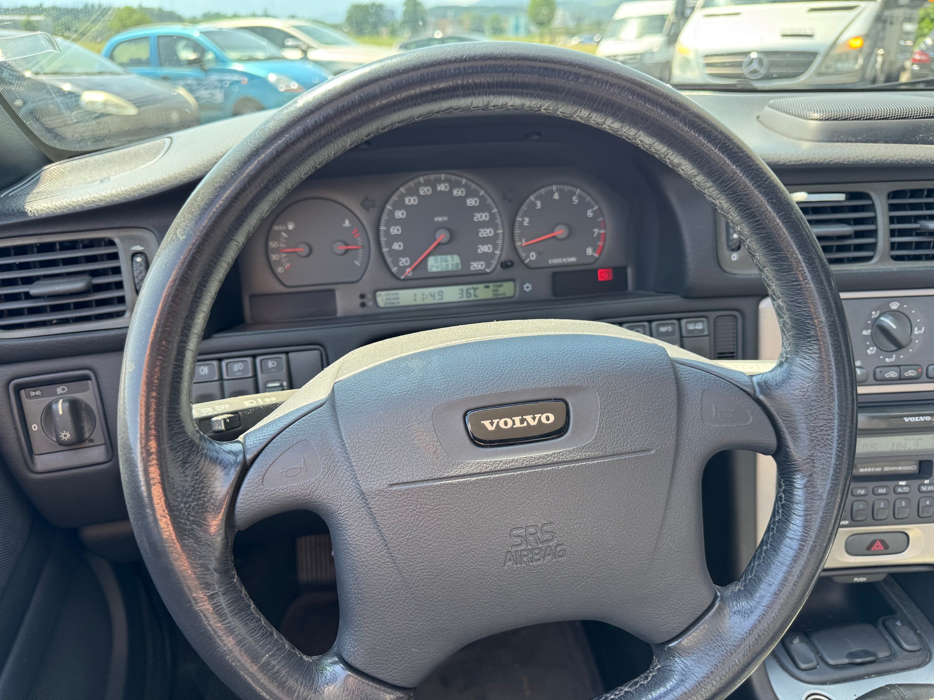 VOLVO C70 Cabriolet T5-image-12