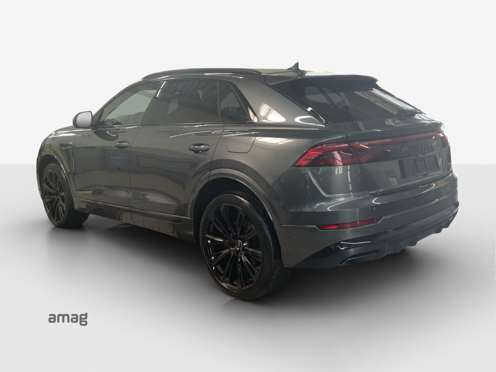 AUDI Q8 SUV TFSI e quattro 290 kW Attraction tiptronic-image-2