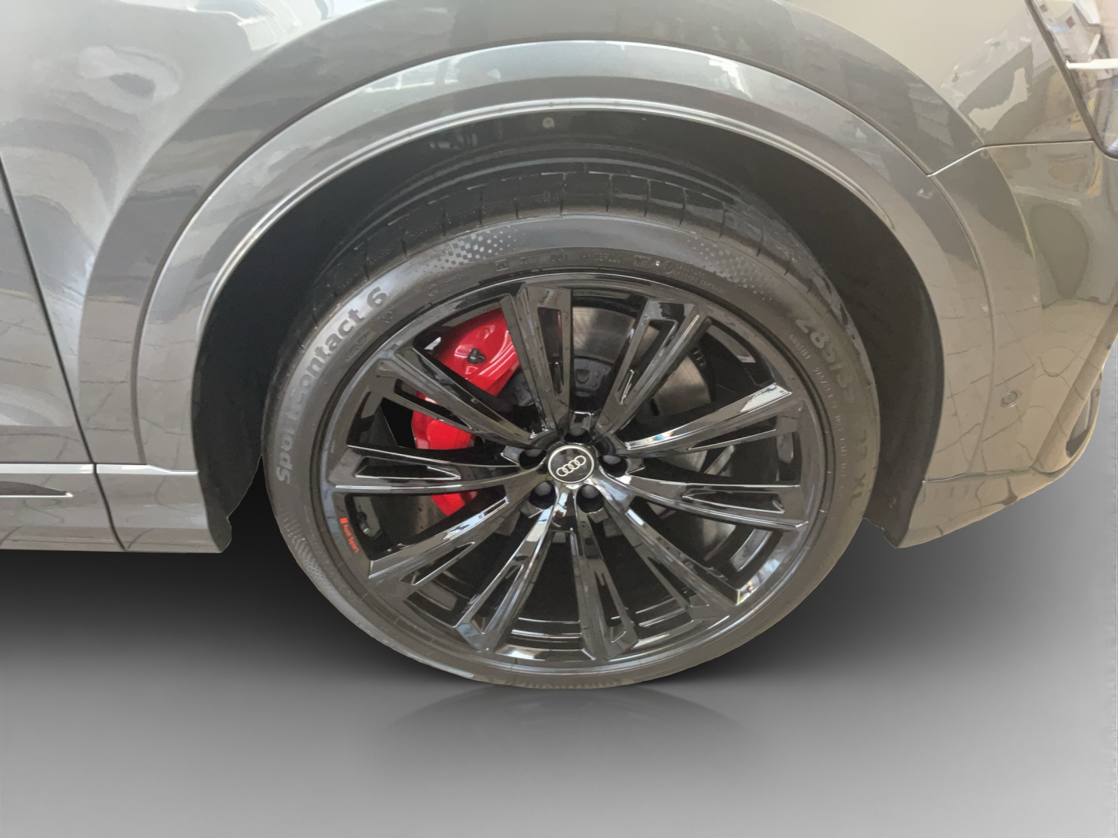 AUDI Q8 SUV TFSI e quattro 290 kW Attraction tiptronic-image-14