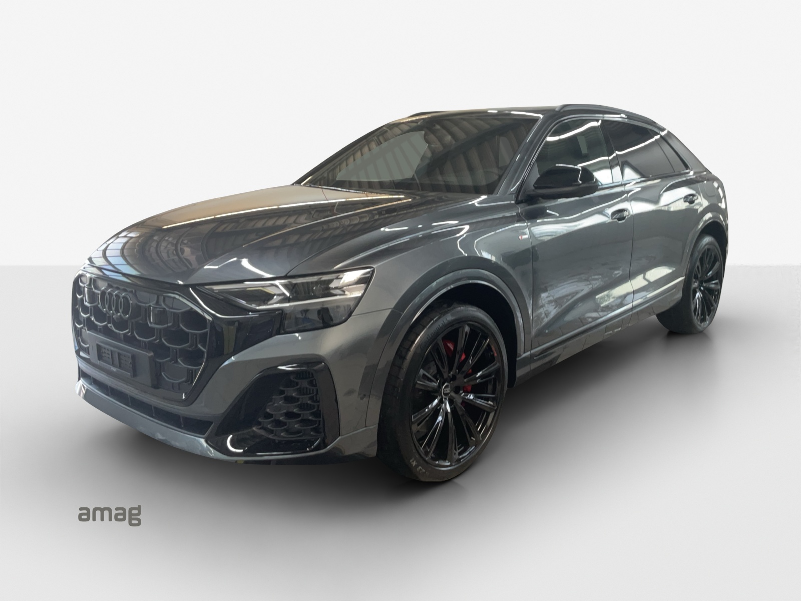 AUDI Q8 SUV TFSI e quattro 290 kW Attraction tiptronic-image-0