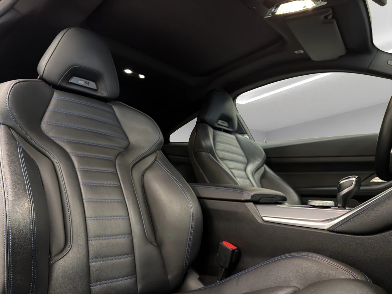 BMW M440i xDrive-image-5