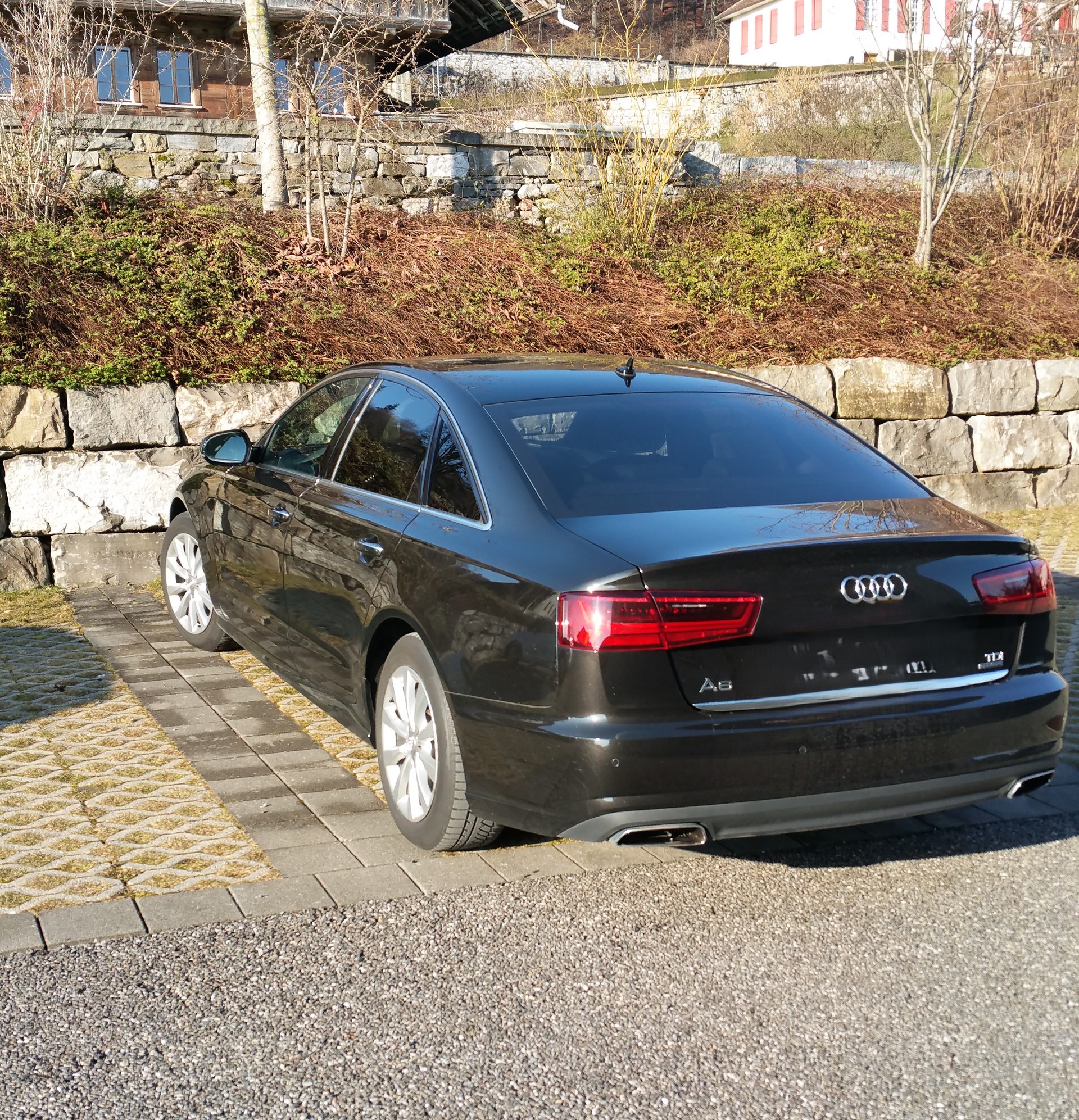 AUDI 3.0 V6 TDI 272 quattro S-Tr.-image-2