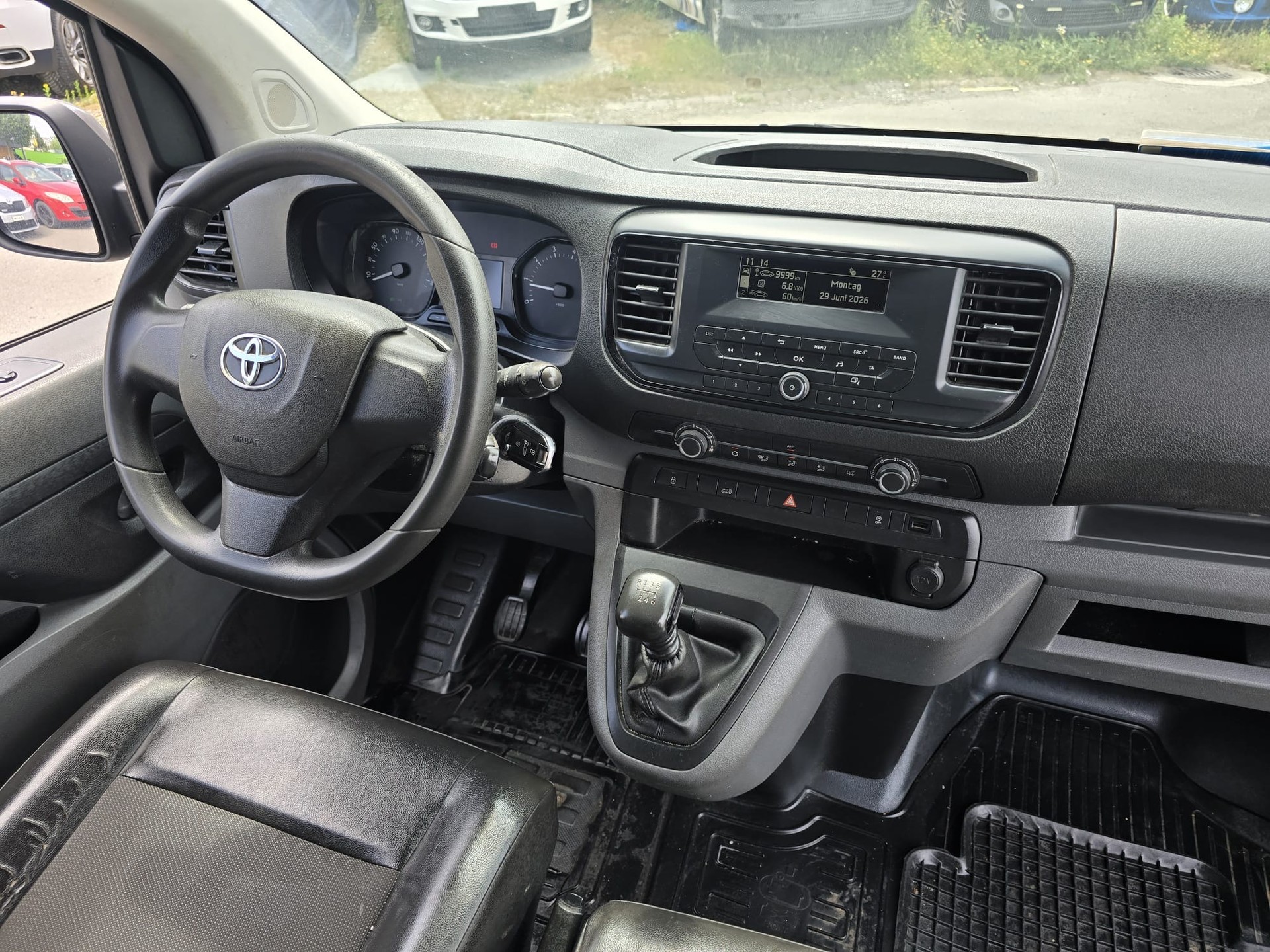 TOYOTA Proace 2.0D Panel Van L1 Luna-image-9
