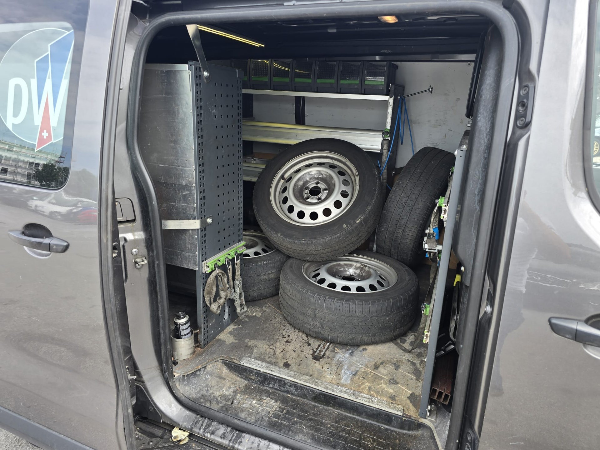 TOYOTA Proace 2.0D Panel Van L1 Luna-image-8