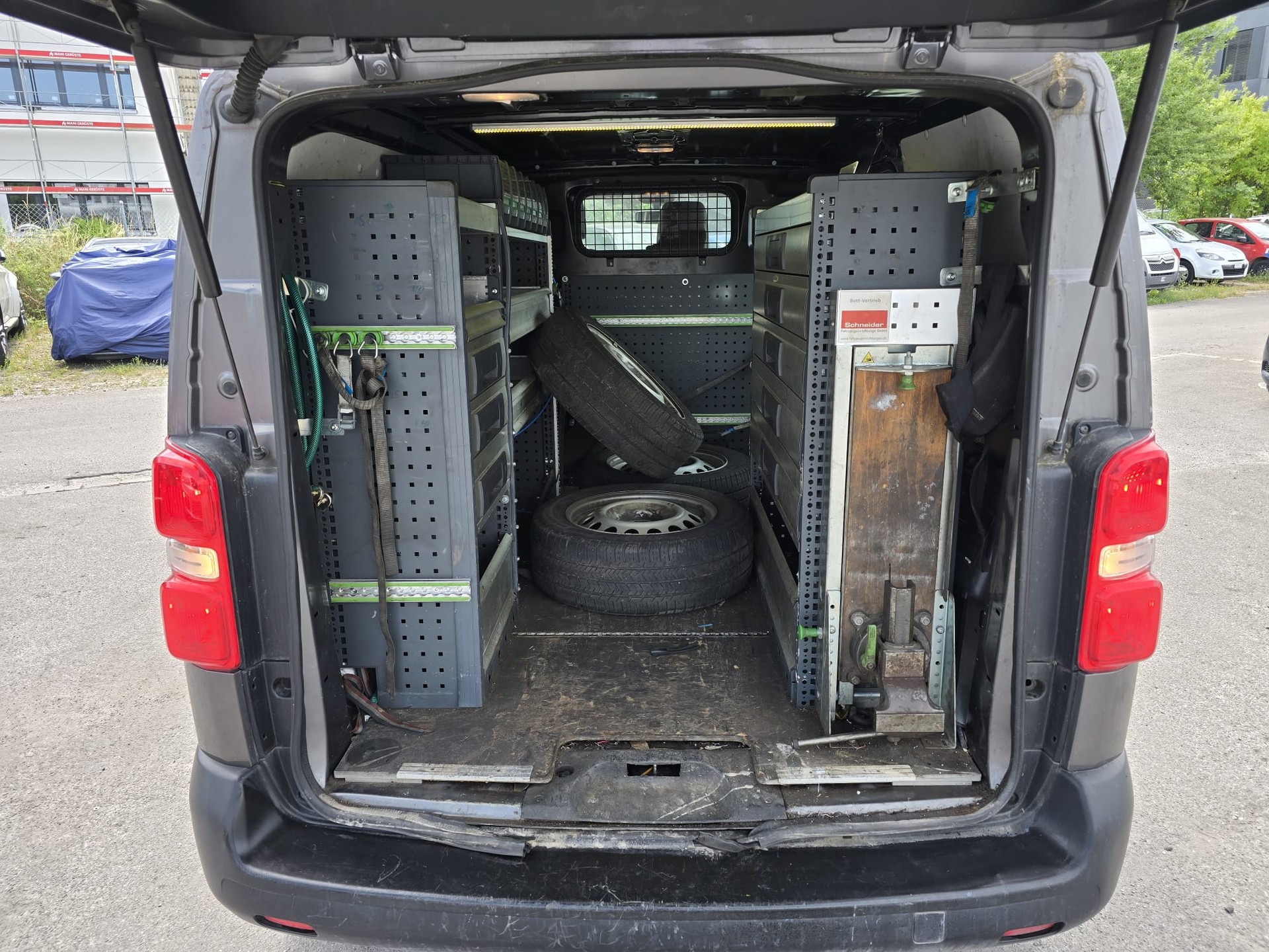 TOYOTA Proace 2.0D Panel Van L1 Luna-image-7