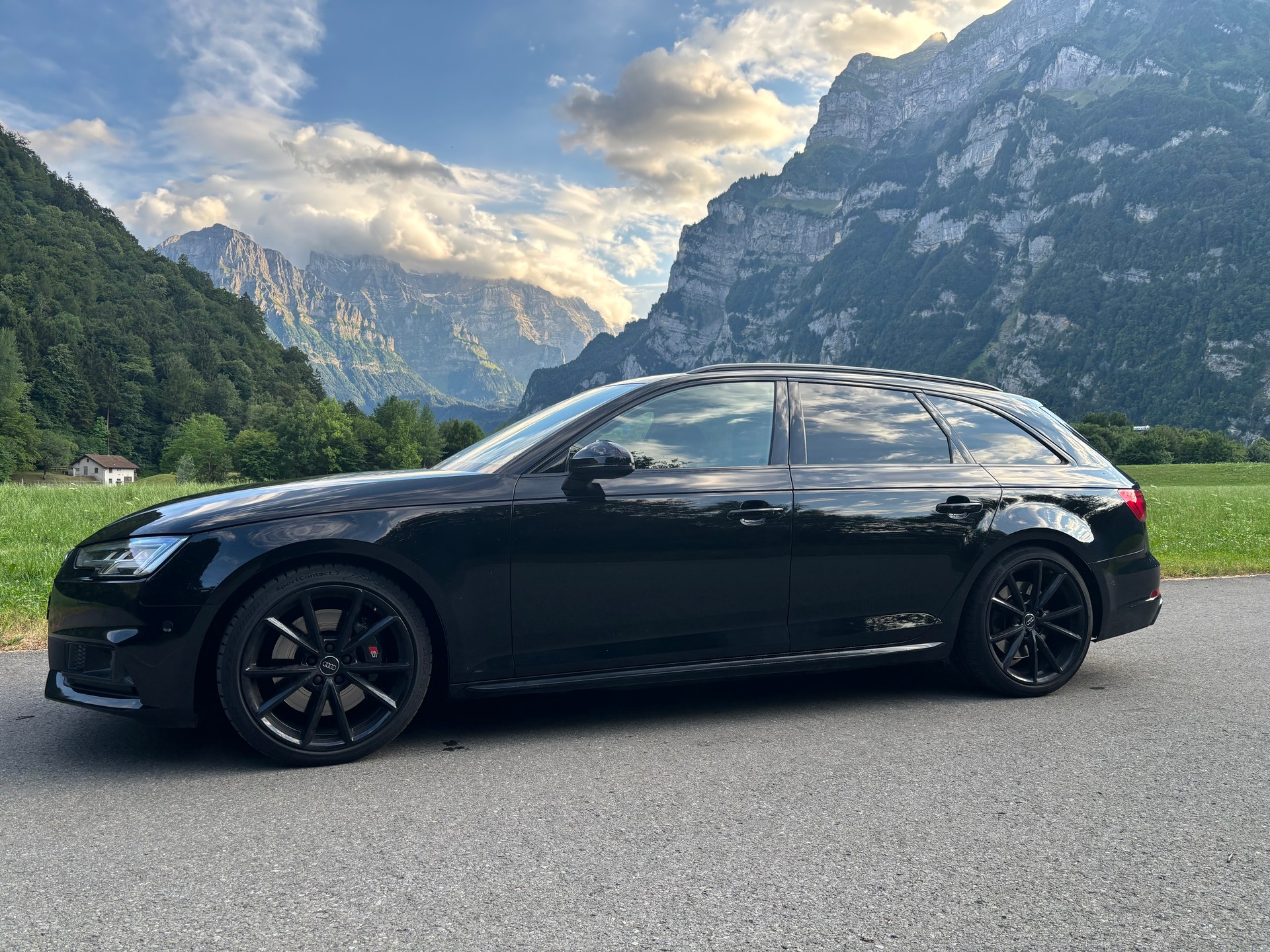 AUDI 3.0 V6 TFSI quattro S-Tronic-image-0
