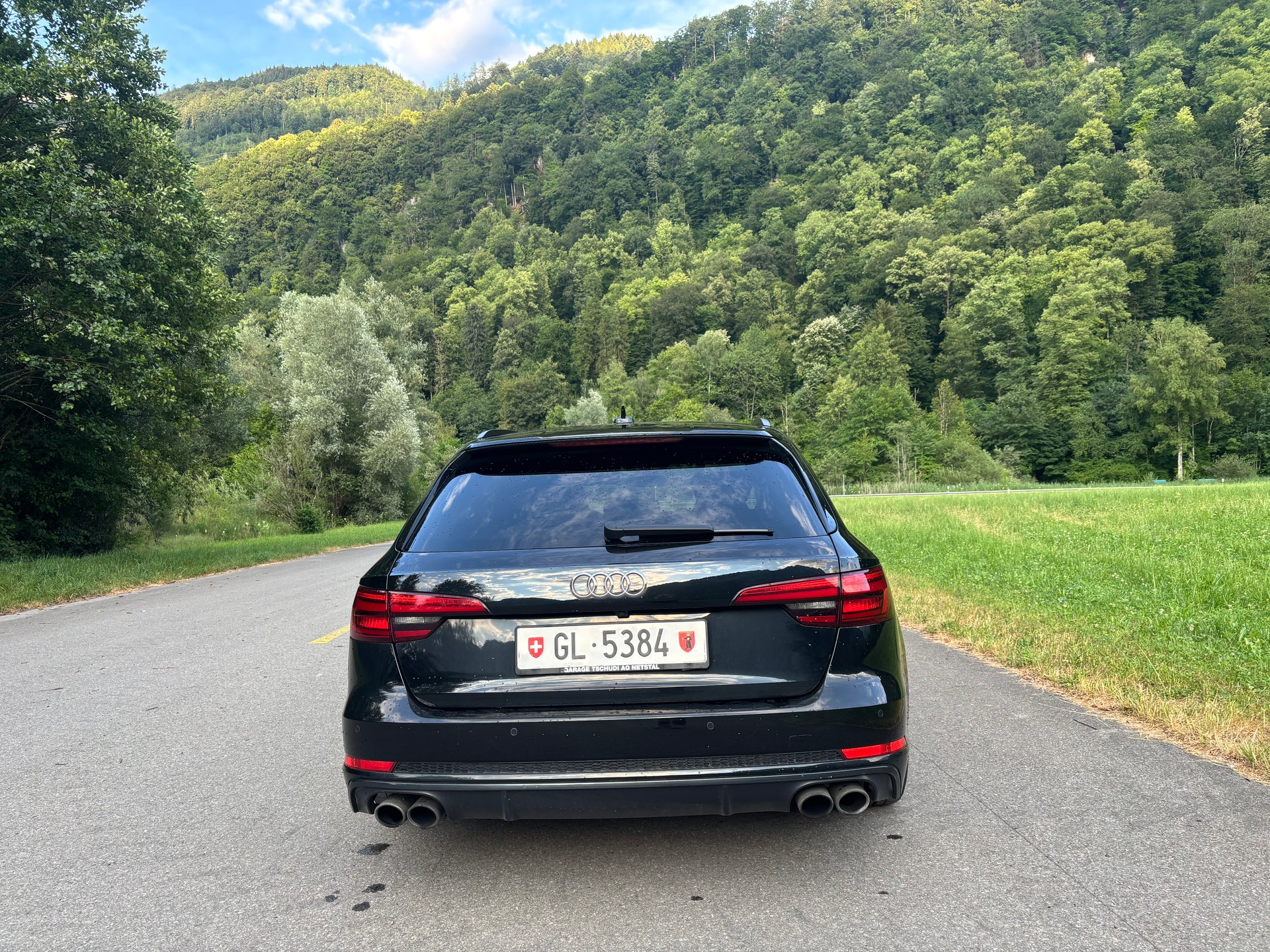 AUDI 3.0 V6 TFSI quattro S-Tronic-image-4