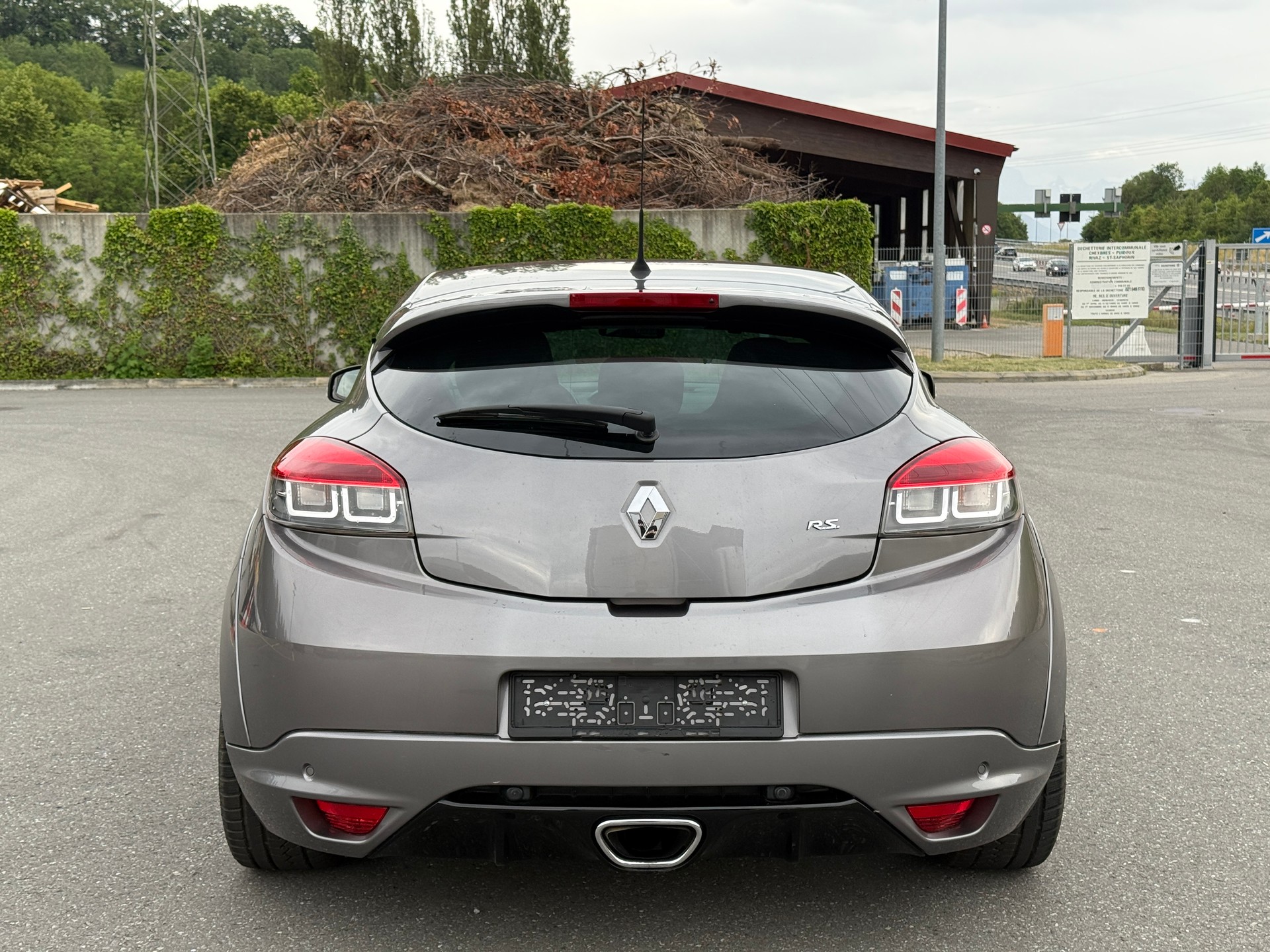 RENAULT Mégane Coupé 2.0 16V Turbo RS Cup-image-4