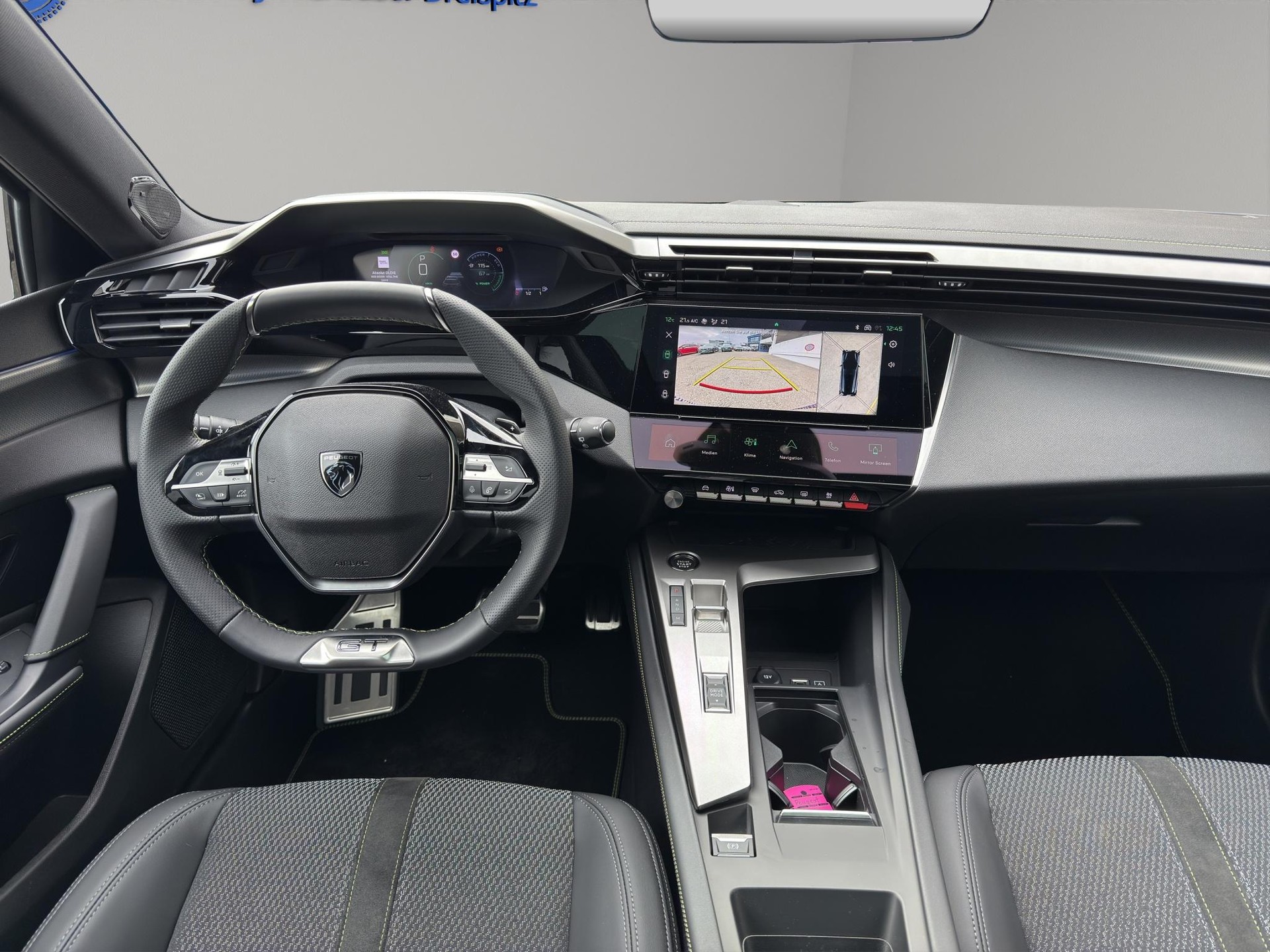PEUGEOT 308 SW 1.2 Hybrid GT-showroom-element-3