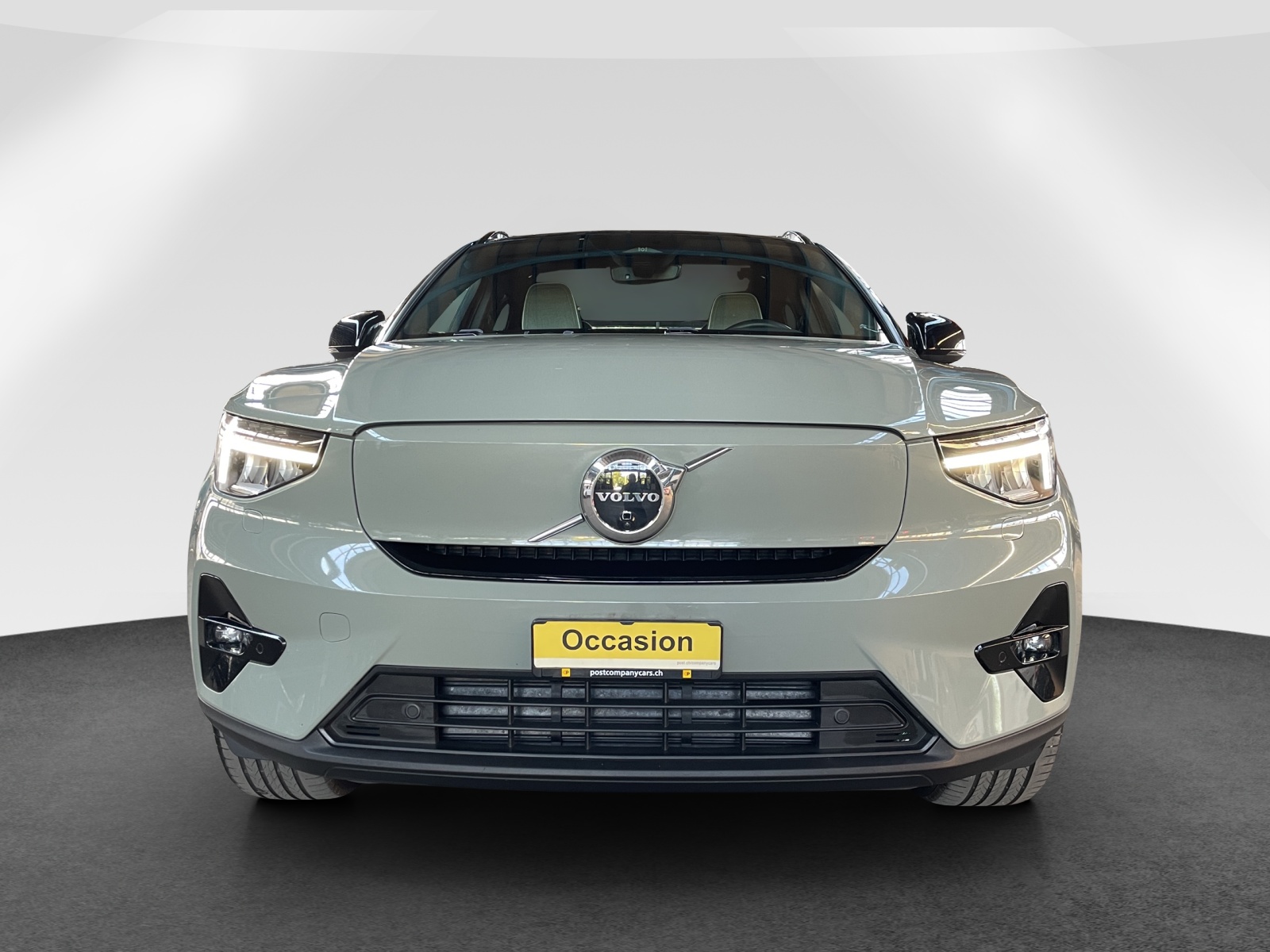 VOLVO XC40 P8 Twin Ultimate AWD-image-1