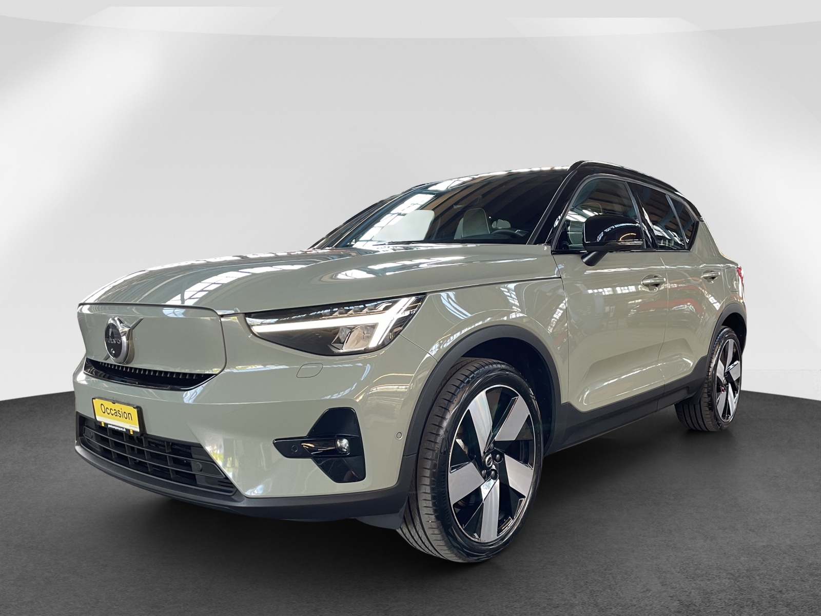 VOLVO XC40 P8 Twin Ultimate AWD-image-2