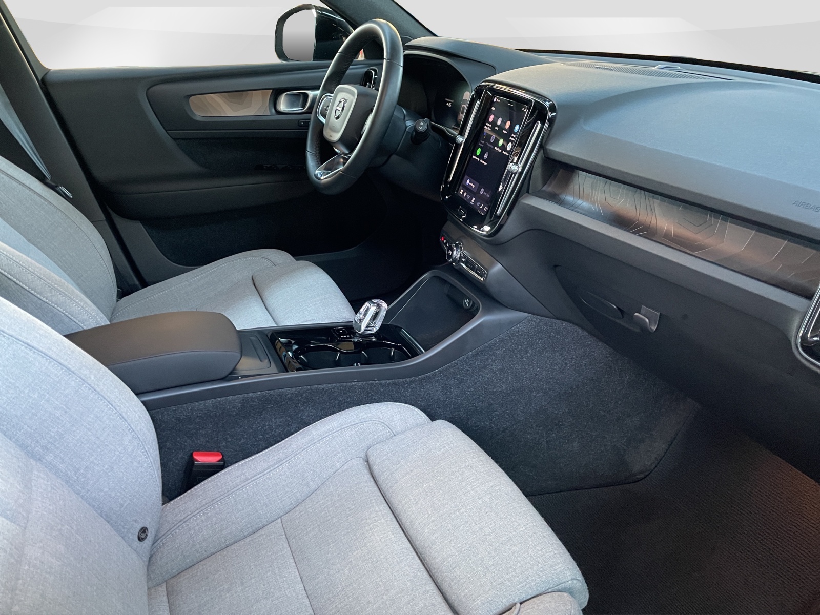 VOLVO XC40 P8 Twin Ultimate AWD-image-8