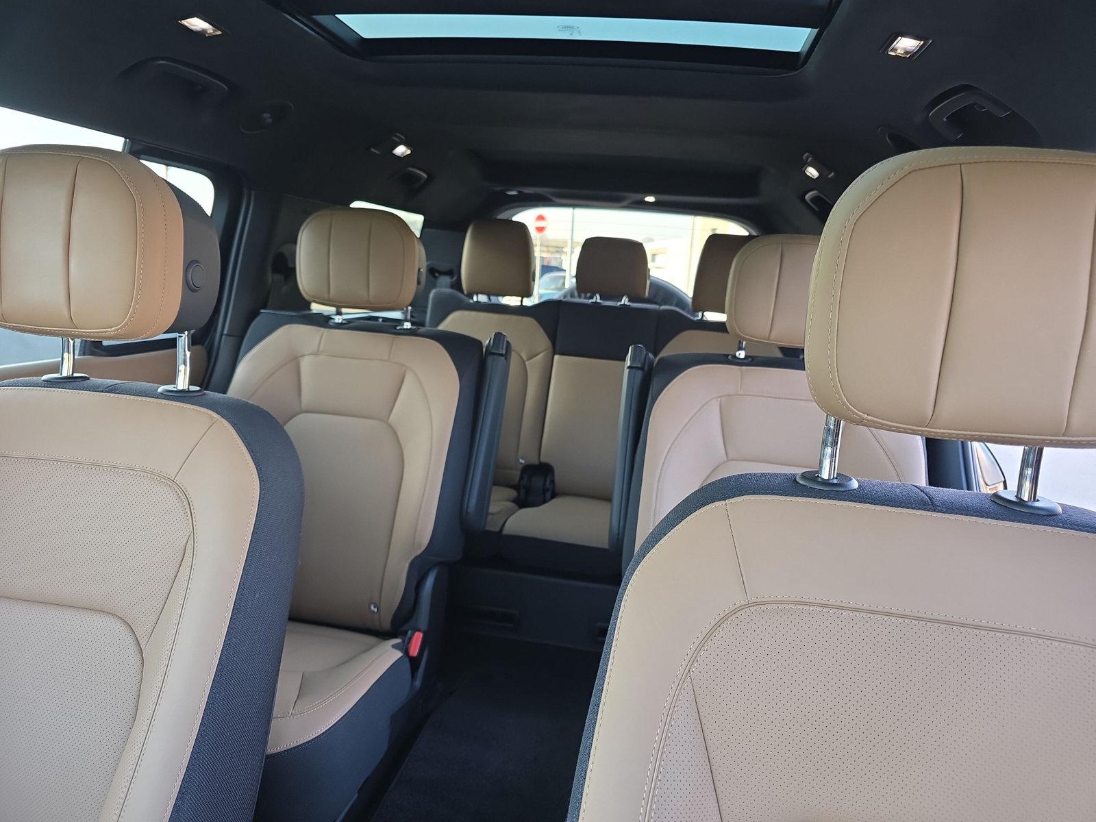 LAND ROVER Defender 130 3.0 D I6 300 X-Dynamic HSE (CH) AHK 3.0T-image-22
