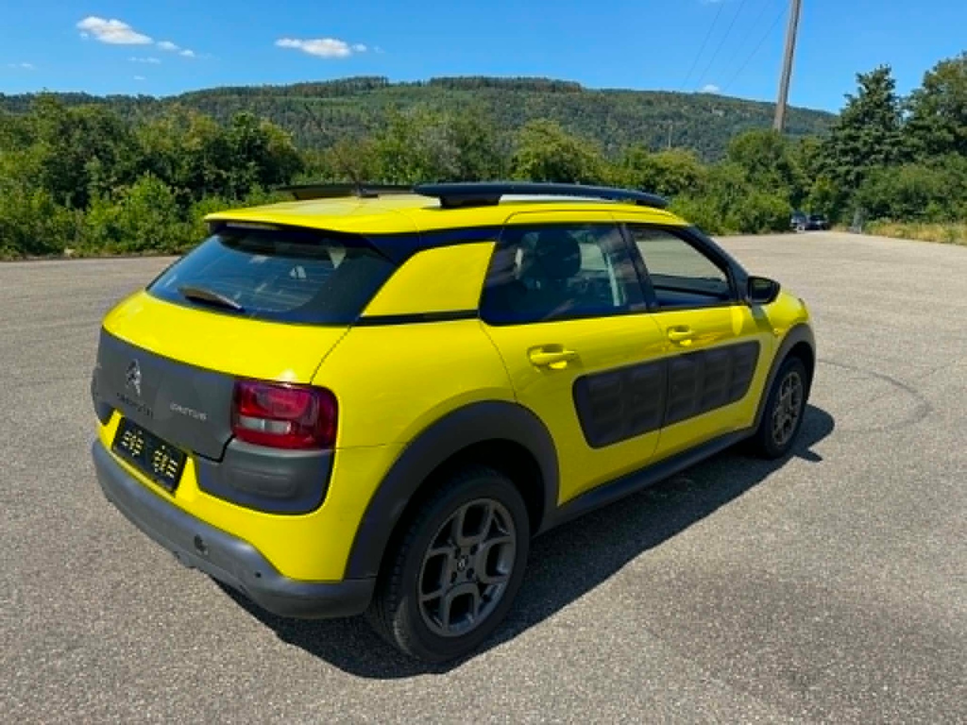 CITROEN C4 Cactus 1.6 e-HDi Live ETG6-image-6