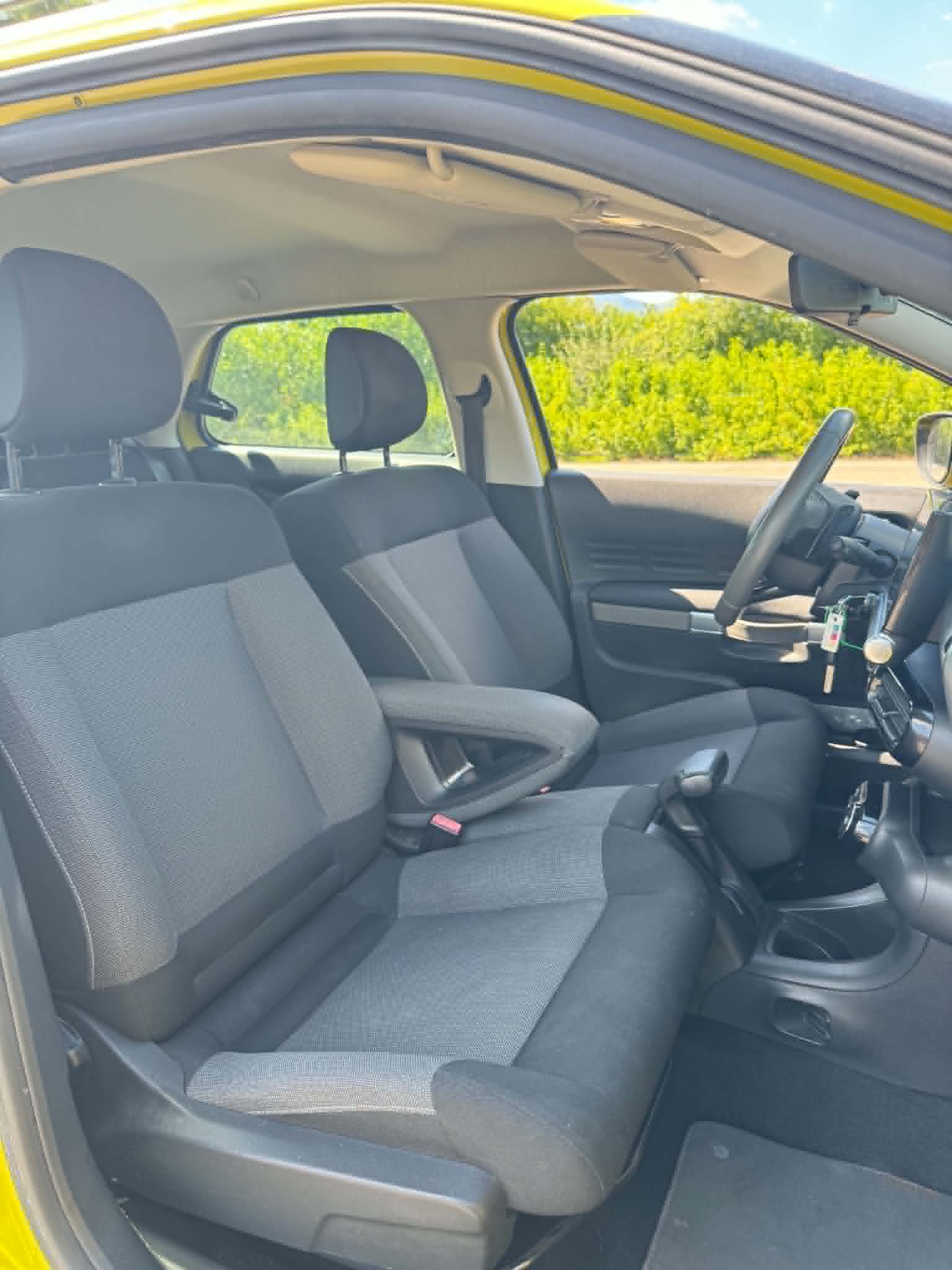 CITROEN C4 Cactus 1.6 e-HDi Live ETG6-image-12