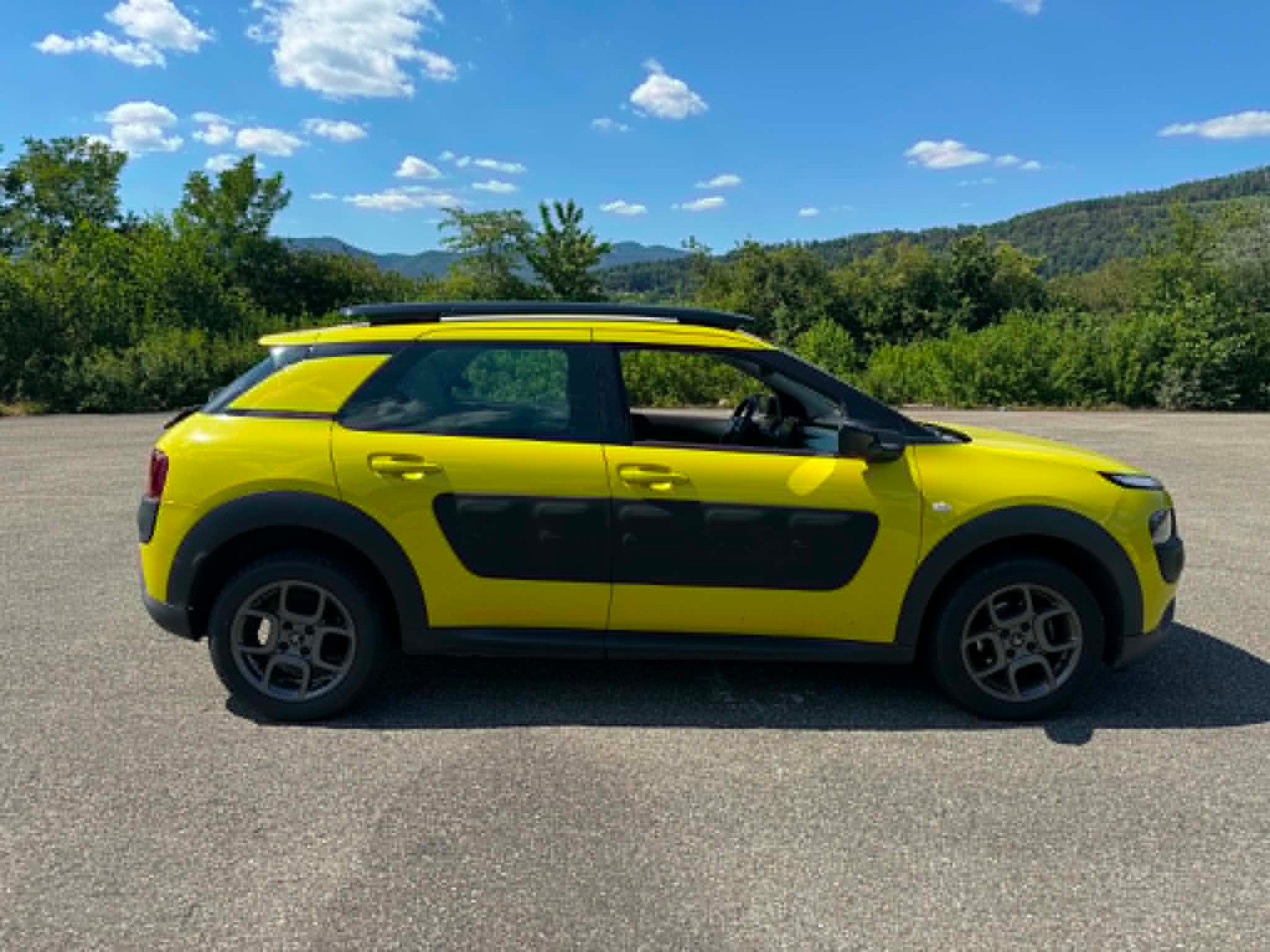 CITROEN C4 Cactus 1.6 e-HDi Live ETG6-image-7