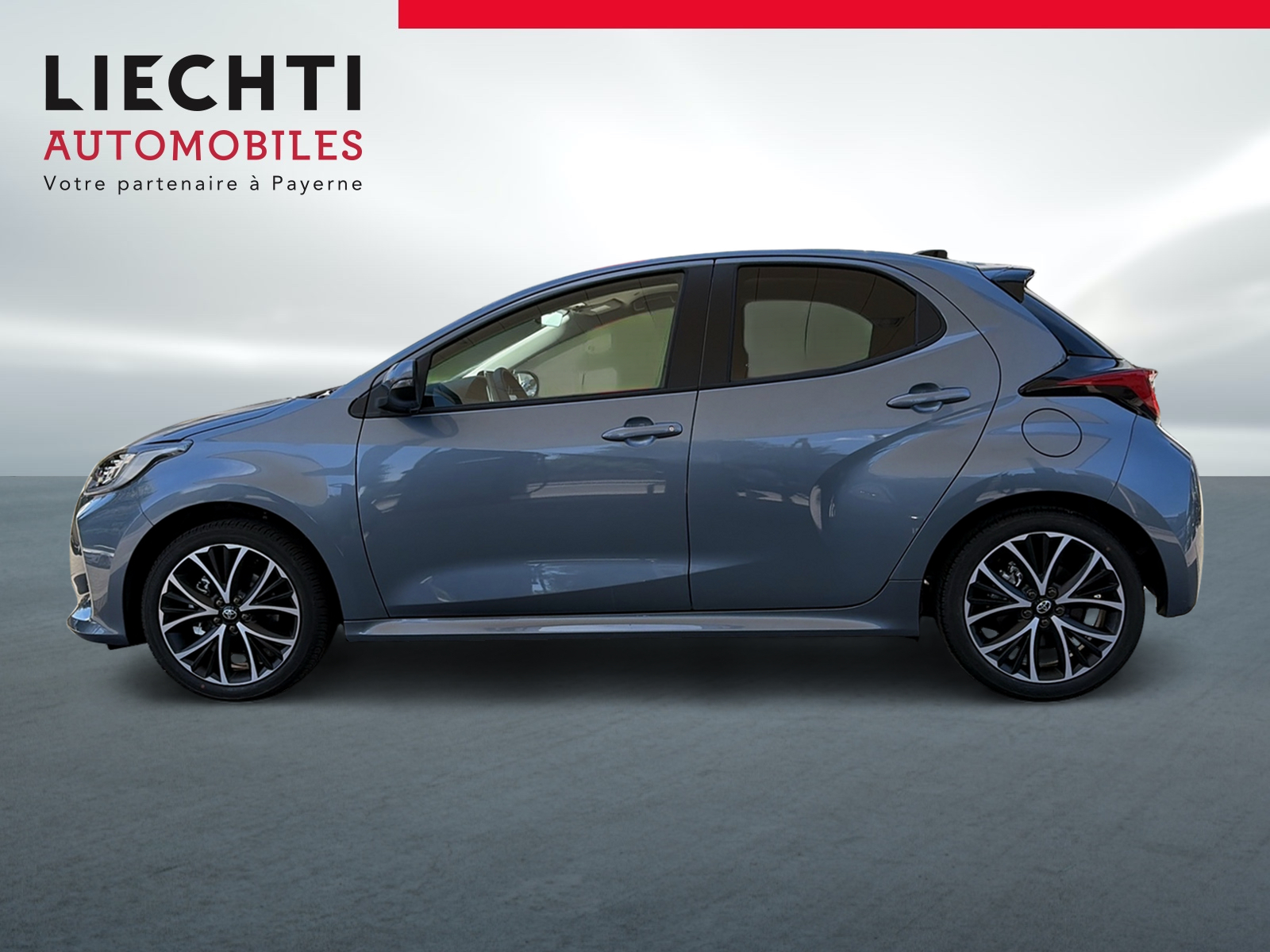 TOYOTA Yaris 1.5 Trend e-CVT-showroom-element-1