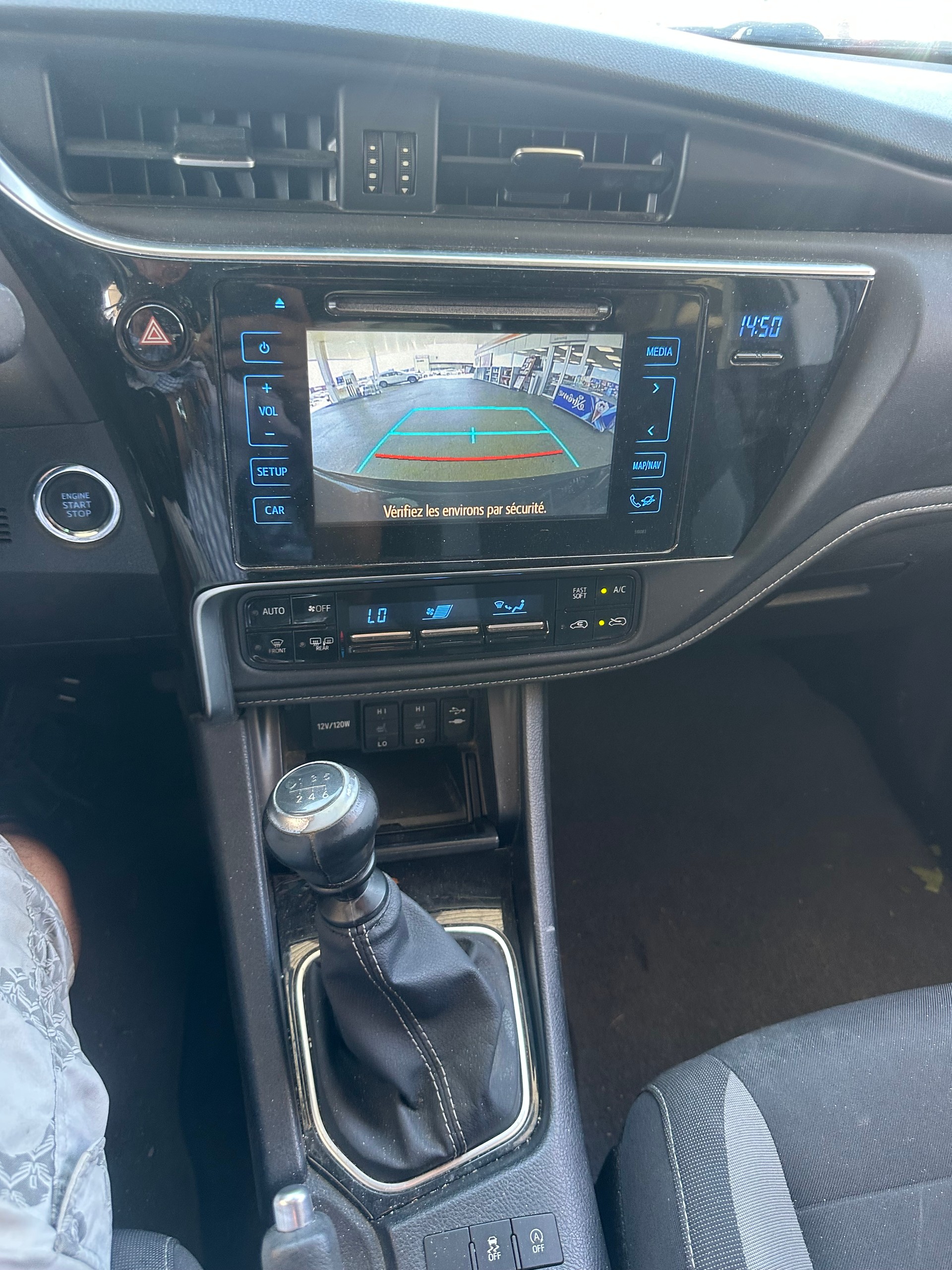TOYOTA Auris 1.2 Turbo Luna-image-11