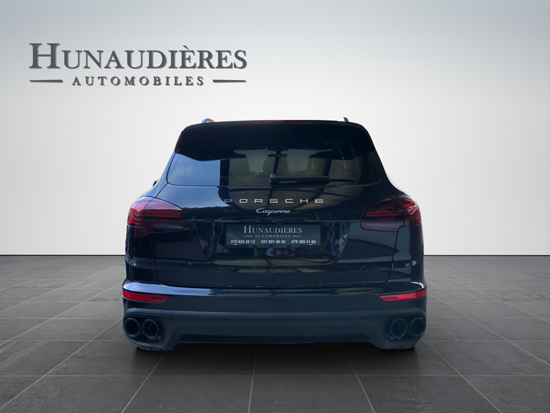PORSCHE Cayenne-image-15