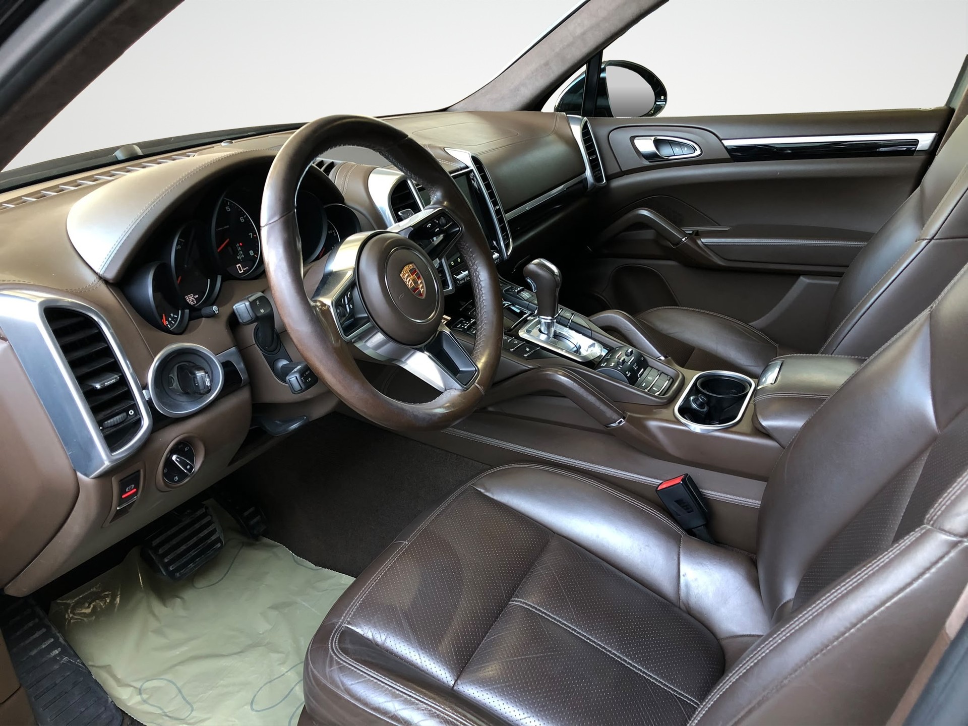 PORSCHE Cayenne-image-6