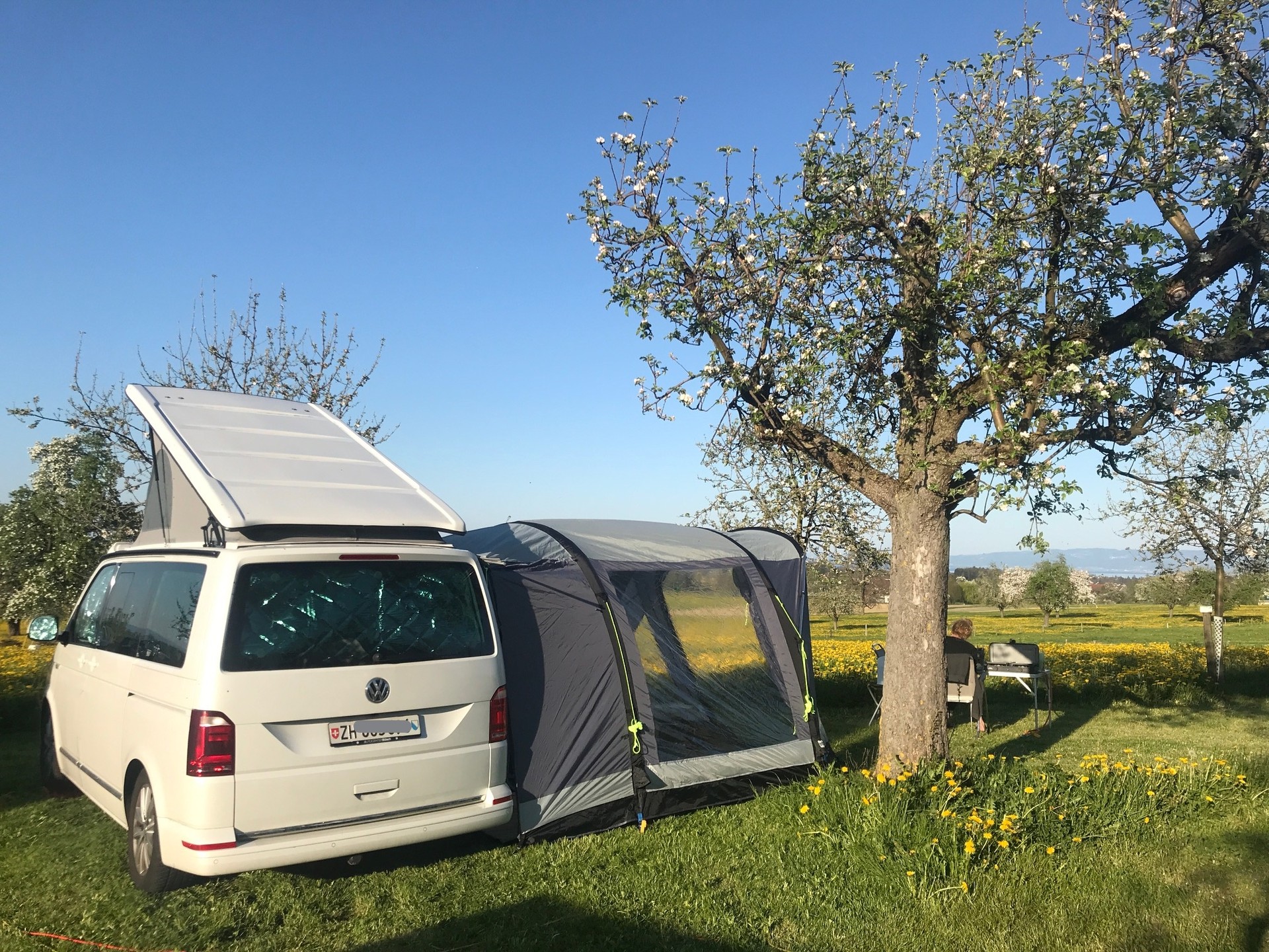 VW T6 Caravelle Highline TSI 2.0 4Motion mit 4 Schlafplätzen-image-2
