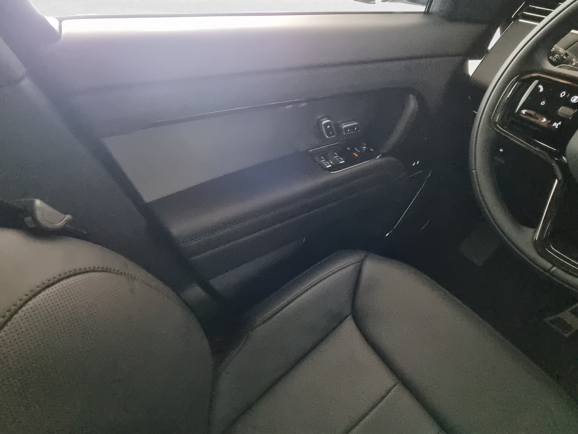 LAND ROVER Range Rover Sport 3.0 PHEV Dynamic SE-image-11