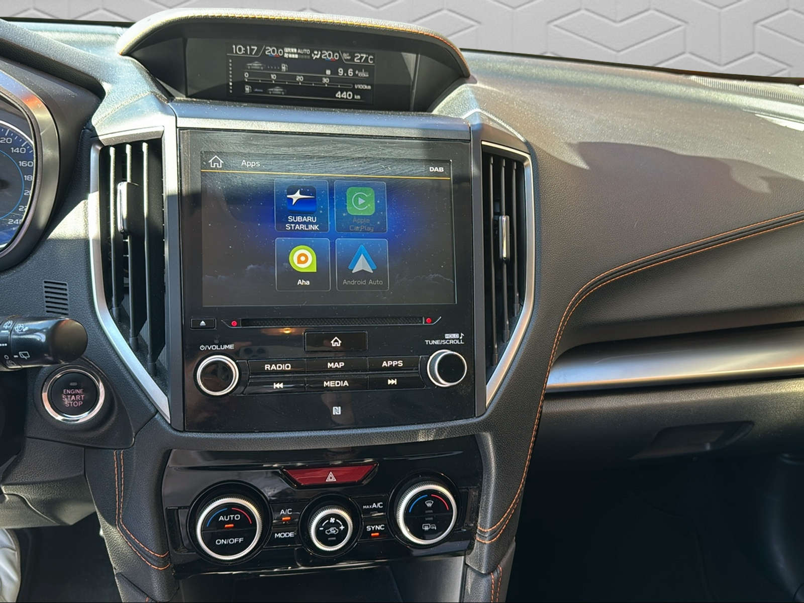 SUBARU XV 2.0 e-Boxer Swiss Plus AWD Lineartronic-image-18