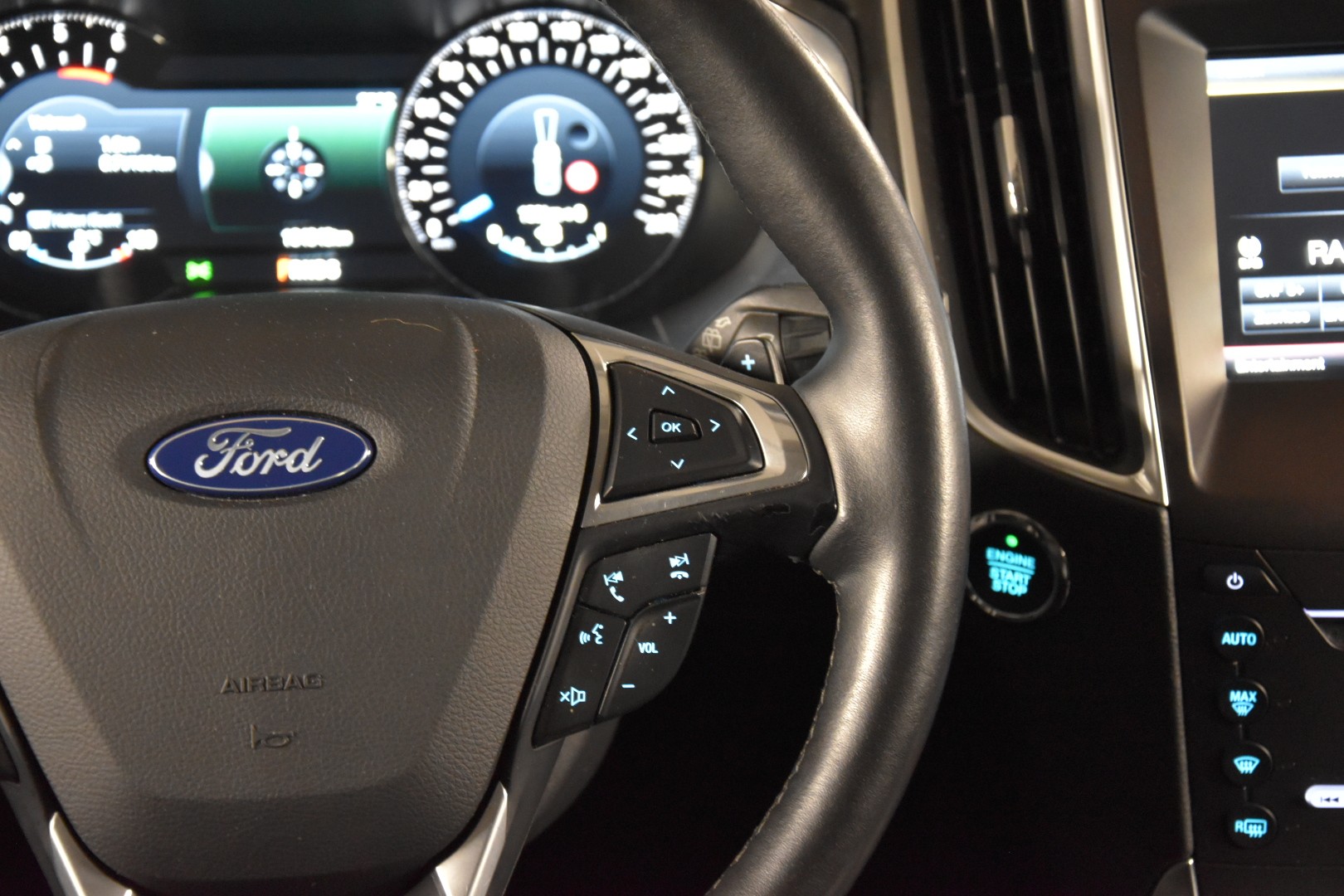 FORD S-Max 2.0 TDCi Titanium AWD PowerShift-image-15