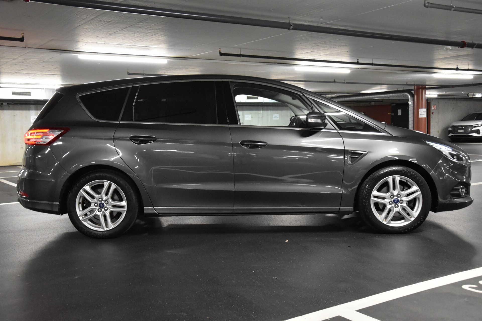 FORD S-Max 2.0 TDCi Titanium AWD PowerShift-image-9