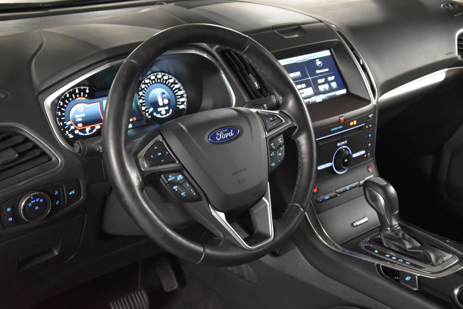 FORD S-Max 2.0 TDCi Titanium AWD PowerShift-image-19