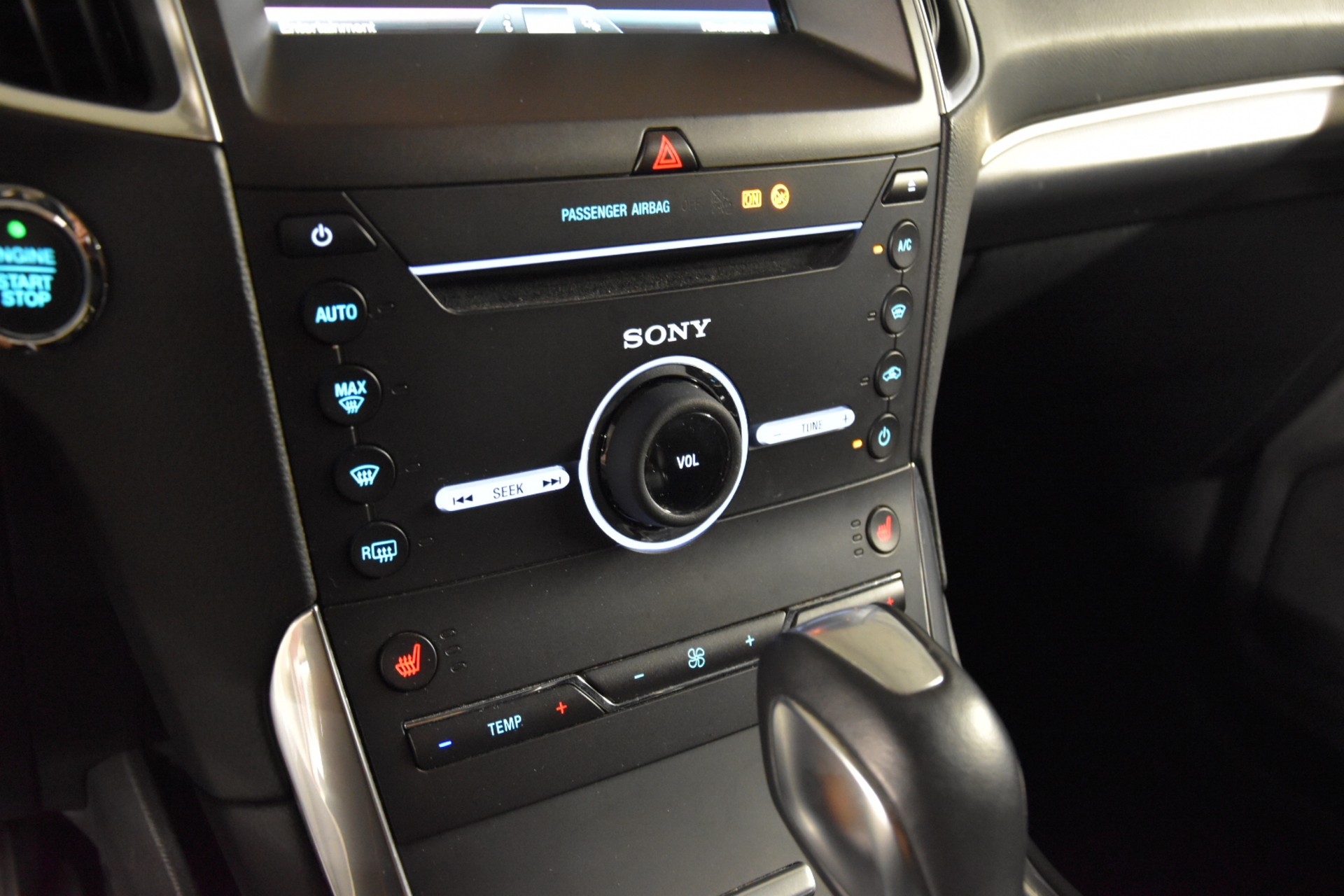 FORD S-Max 2.0 TDCi Titanium AWD PowerShift-image-17