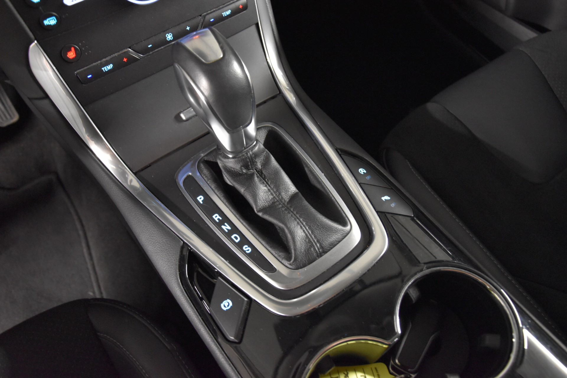 FORD S-Max 2.0 TDCi Titanium AWD PowerShift-image-18