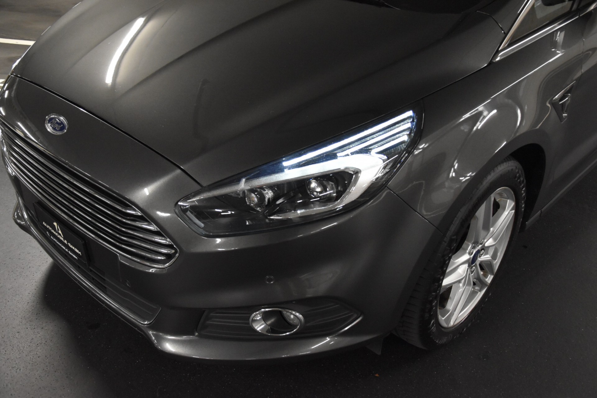 FORD S-Max 2.0 TDCi Titanium AWD PowerShift-image-1