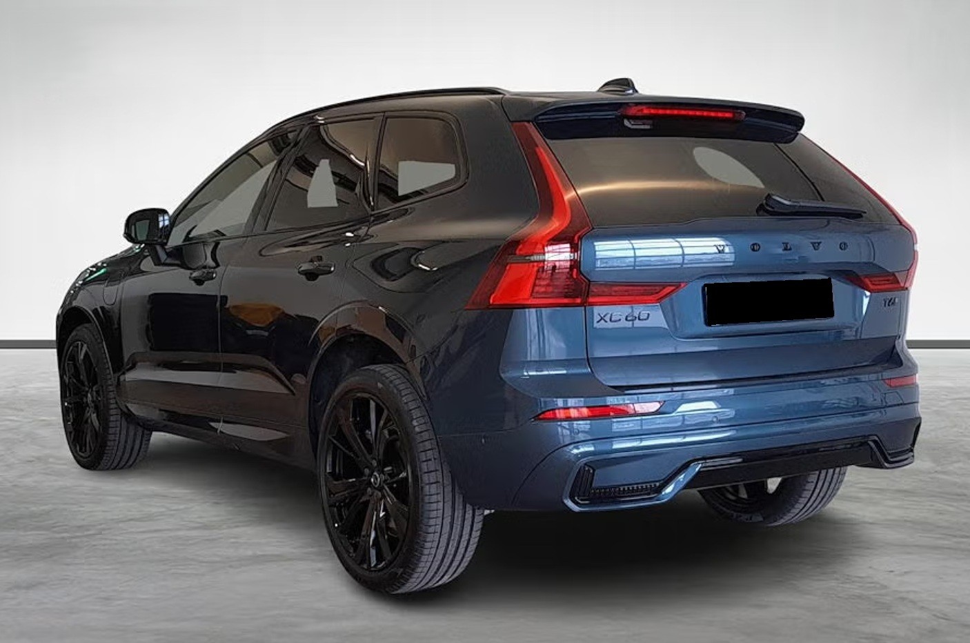 VOLVO XC60 T6 eAWD PluginHybrid Plus Dark Geartronic-image-4